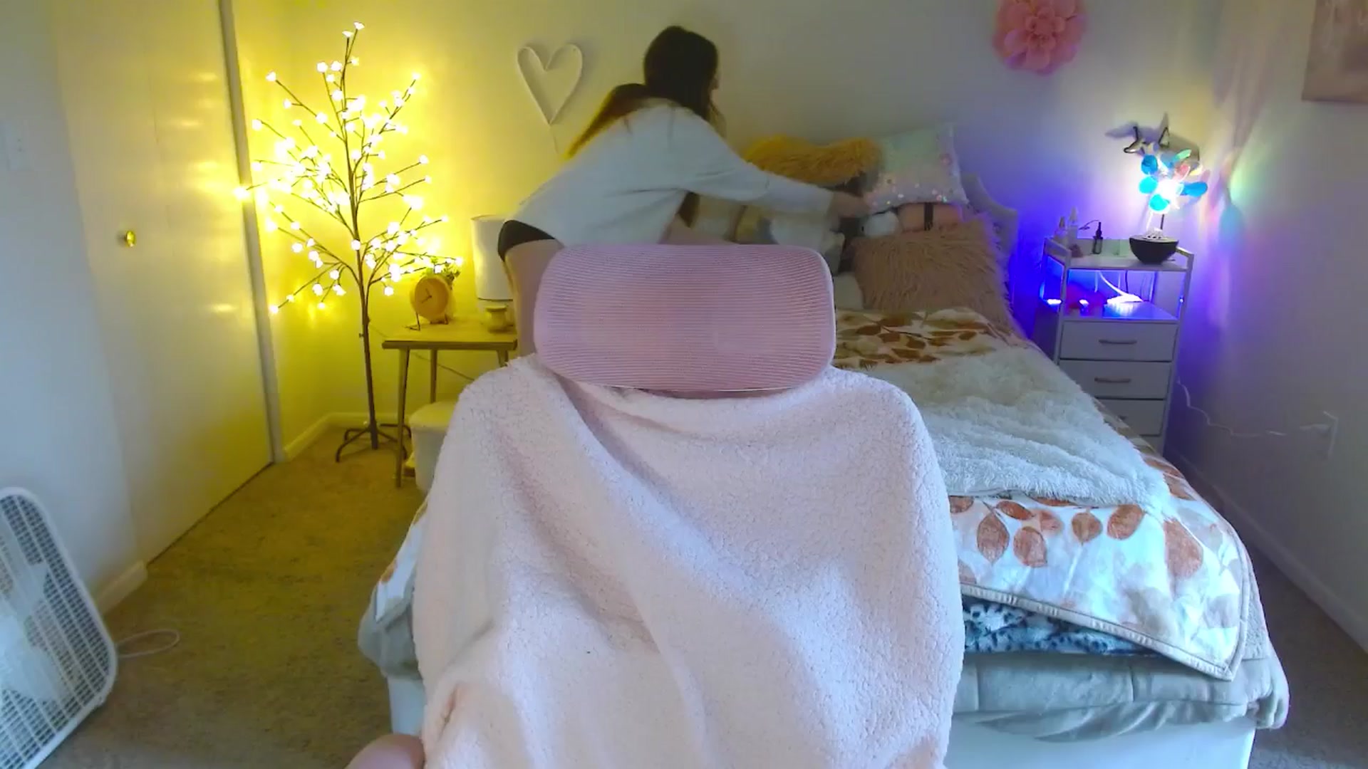 Gallery image thumbnail from MangoMae's myfreecams stream on, 09/07/2024, 14:24 image 1 of 20