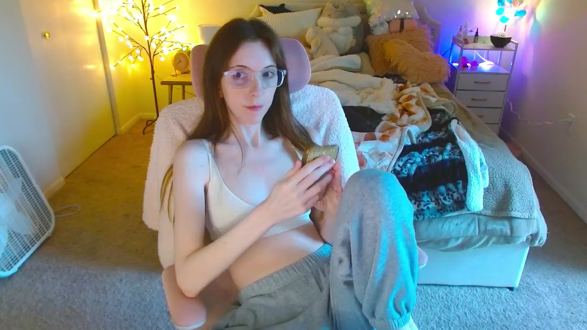 Gallery image thumbnail from MangoMae's myfreecams stream on, 09/08/2024, 15:33 image 18 of 20
