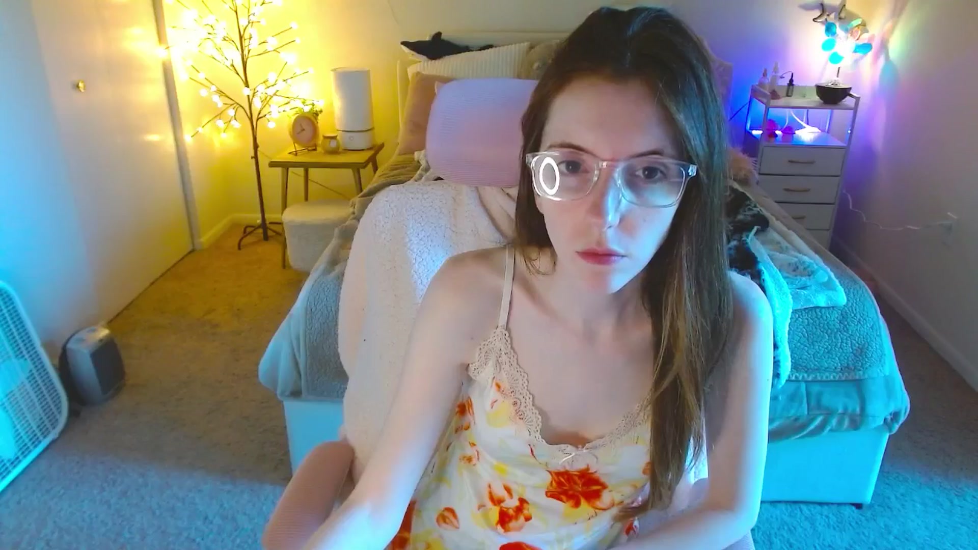 Gallery image thumbnail from MangoMae's myfreecams stream on, 10/02/2024, 20:19 image 8 of 20
