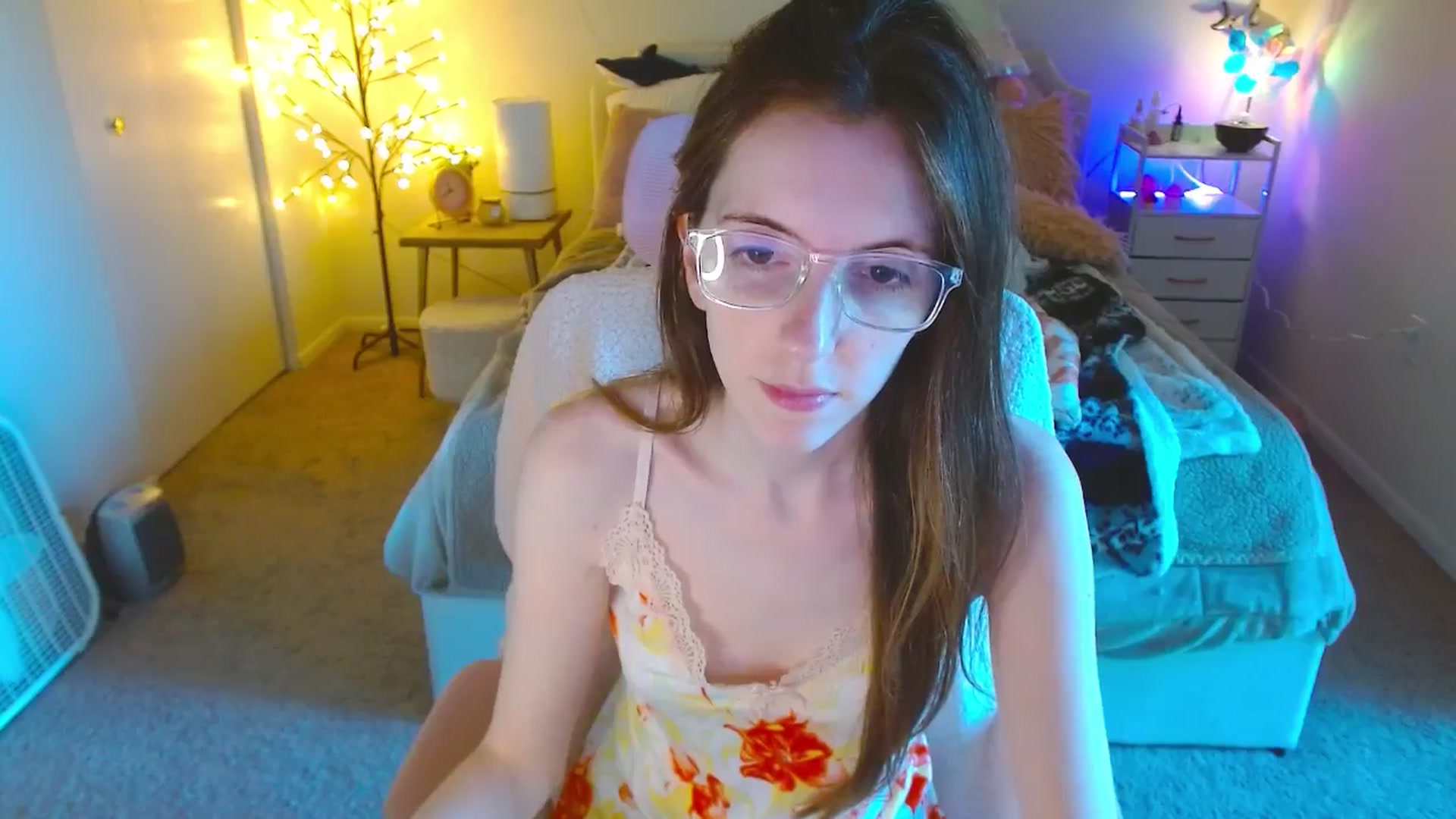 Gallery image thumbnail from MangoMae's myfreecams stream on, 10/02/2024, 20:19 image 5 of 20