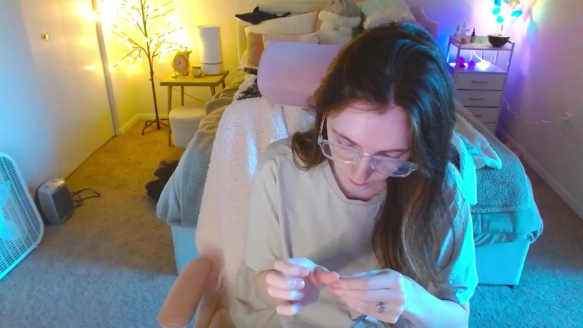 Gallery image thumbnail from MangoMae's myfreecams stream on, 10/07/2024, 22:40 image 11 of 20