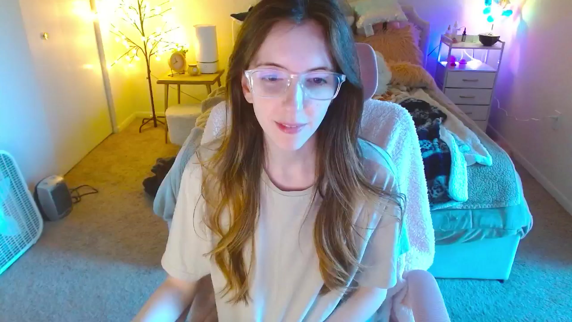 Gallery image thumbnail from MangoMae's myfreecams stream on, 10/07/2024, 22:40 image 1 of 20