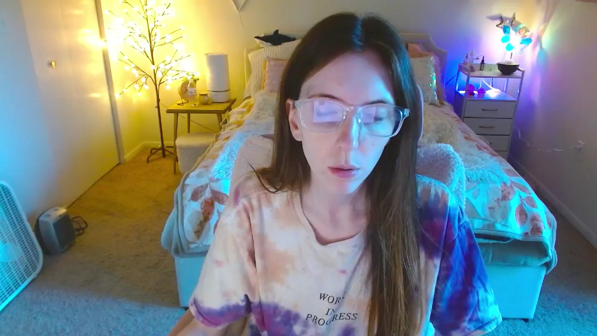 Gallery image thumbnail from MangoMae's myfreecams stream on, 10/16/2024, 22:35 image 5 of 20
