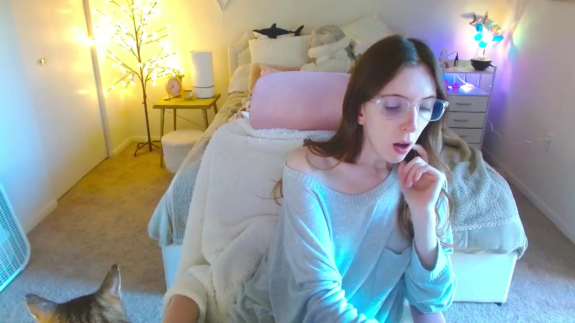 Gallery image thumbnail from MangoMae's myfreecams stream on, 10/23/2024, 18:53 image 17 of 20