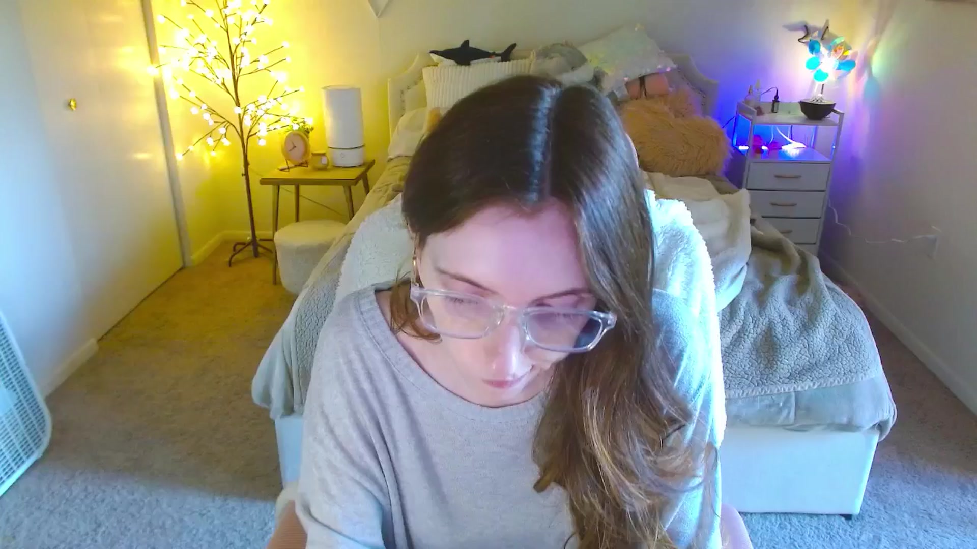 Gallery image thumbnail from MangoMae's myfreecams stream on, 10/23/2024, 18:53 image 5 of 20