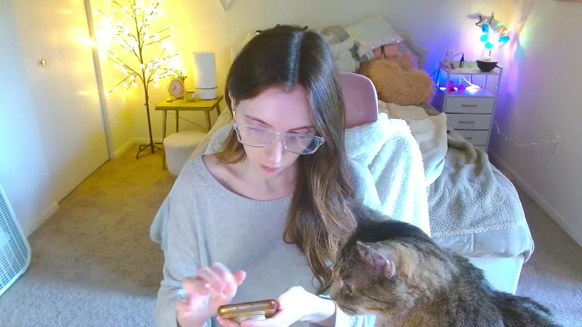 Gallery image thumbnail from MangoMae's myfreecams stream on, 10/23/2024, 18:53 image 7 of 20