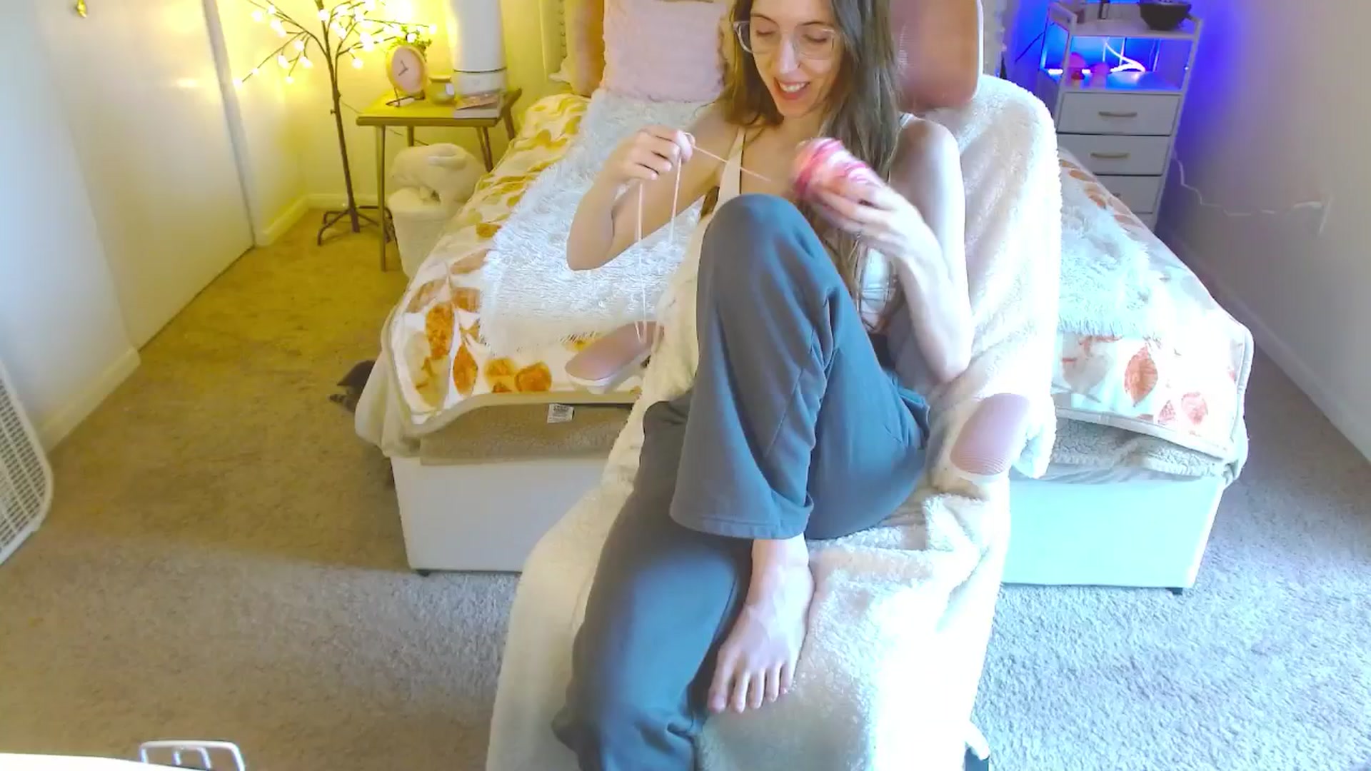 Gallery image thumbnail from MangoMae's myfreecams stream on, 11/01/2024, 20:07 image 7 of 20
