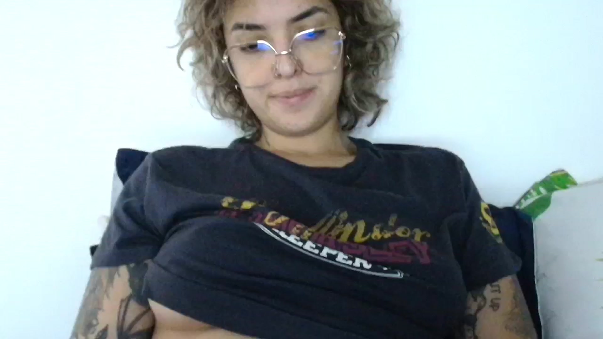 Gallery image thumbnail from ManhattanLA's myfreecams stream on, 08/04/2024, 17:37 image 7 of 20