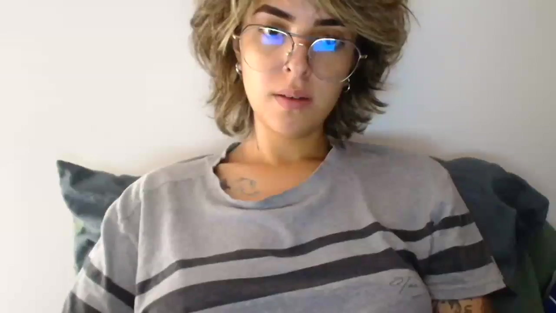 Gallery image thumbnail from ManhattanNY's myfreecams stream on, 01/18/2024, 15:55 image 3 of 20