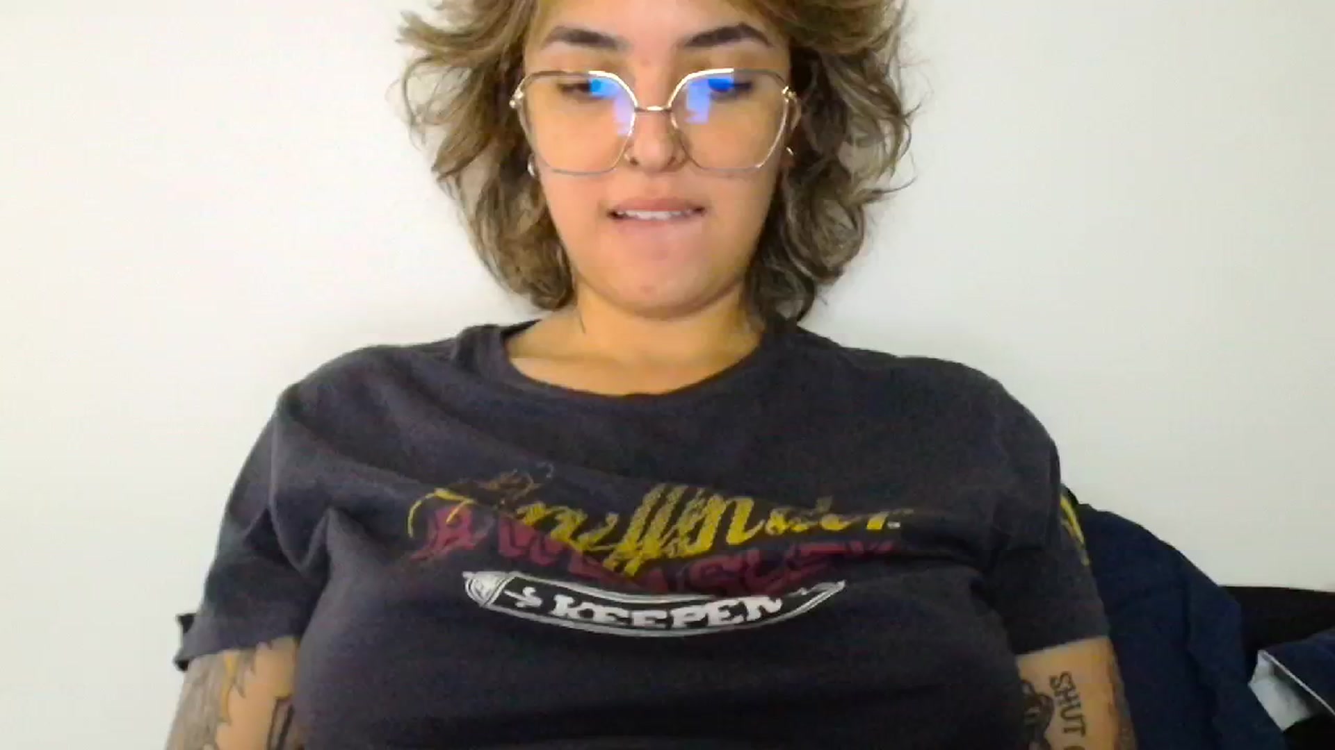 Gallery image thumbnail from ManhattanNY's myfreecams stream on, 09/16/2024, 19:04 image 1 of 20