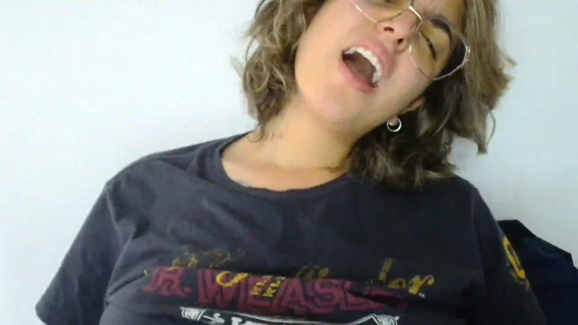 Gallery image thumbnail from ManhattanNY's myfreecams stream on, 09/16/2024, 19:04 image 15 of 20
