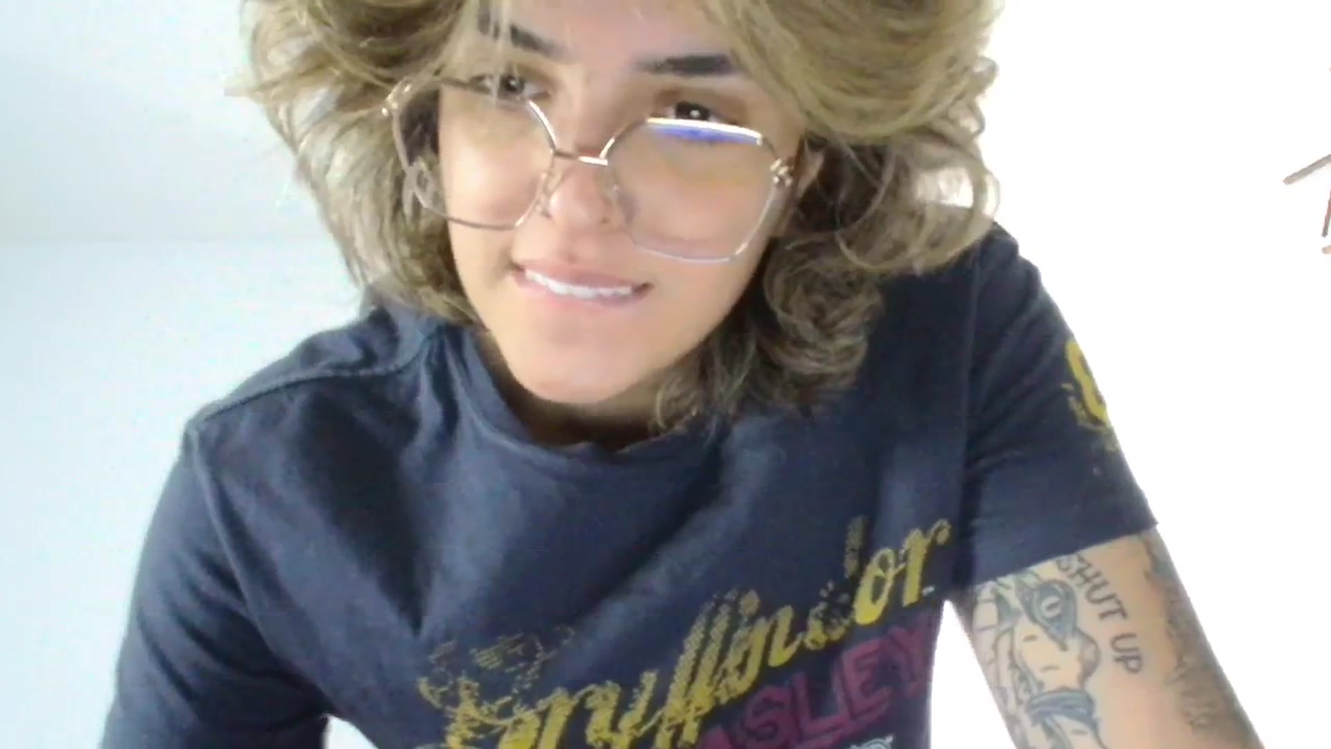 Gallery image thumbnail from ManhattanNY's myfreecams stream on, 09/16/2024, 19:04 image 12 of 20