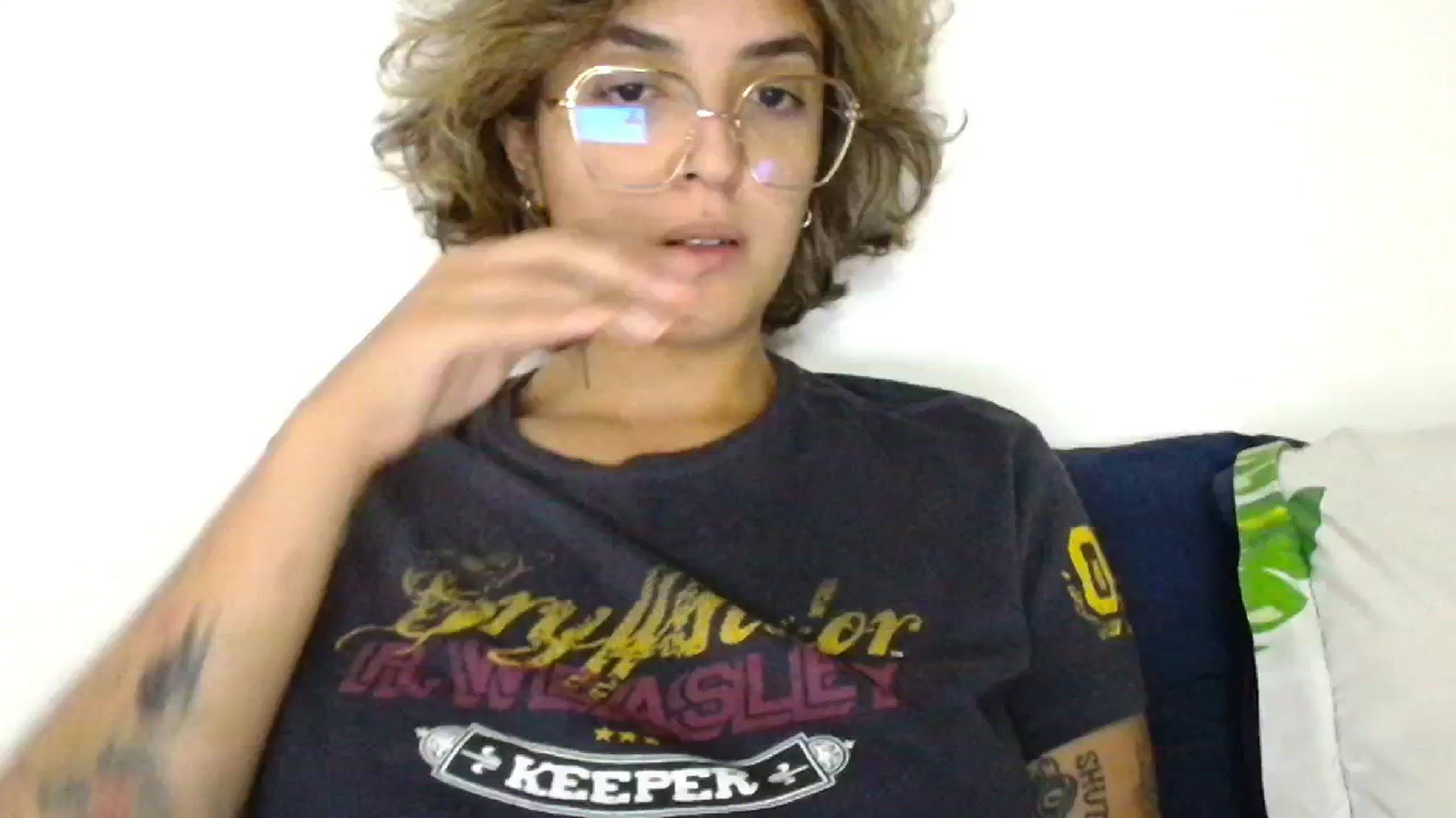 Gallery image thumbnail from ManhattanNY's myfreecams stream on, 10/17/2024, 16:43 image 11 of 20