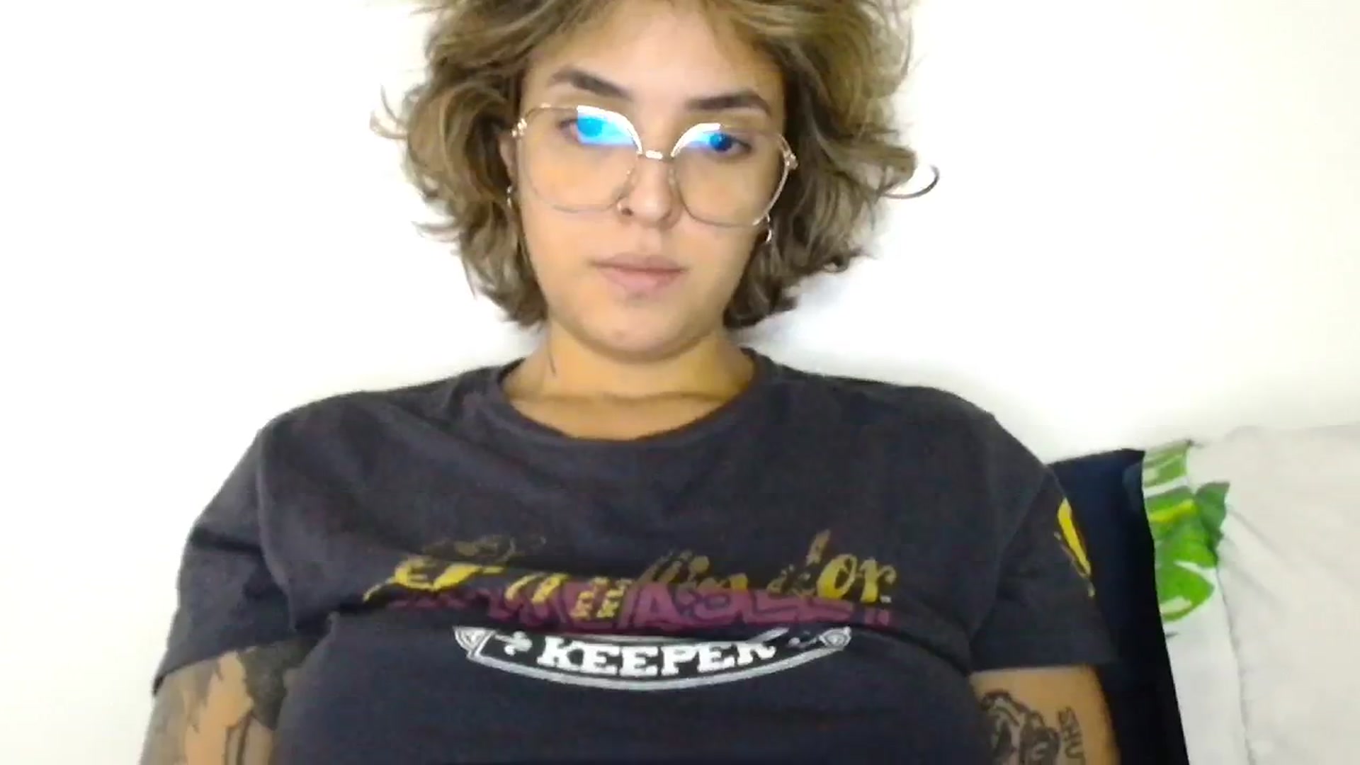 Gallery image thumbnail from ManhattanNY's myfreecams stream on, 10/17/2024, 16:43 image 17 of 20
