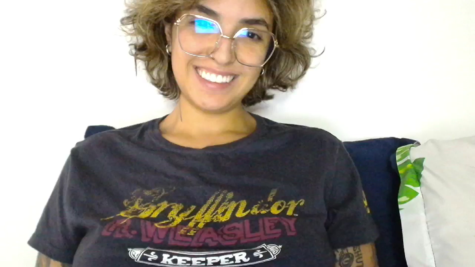 Gallery image thumbnail from ManhattanNY's myfreecams stream on, 10/17/2024, 16:43 image 7 of 20