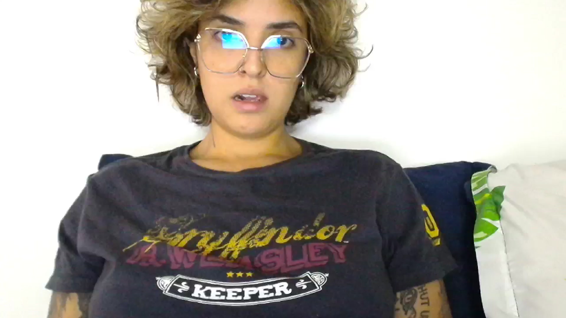 Gallery image thumbnail from ManhattanNY's myfreecams stream on, 10/17/2024, 16:43 image 4 of 20