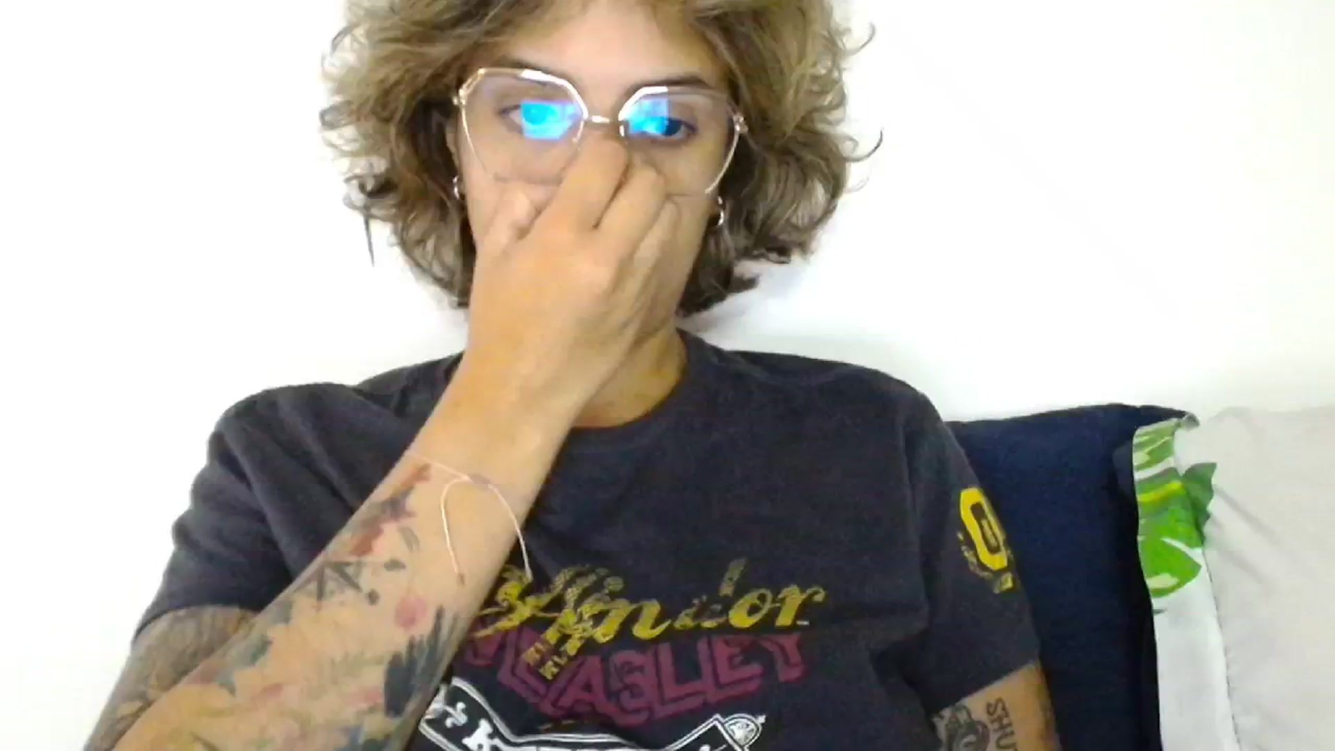 Gallery image thumbnail from ManhattanNY's myfreecams stream on, 10/17/2024, 16:43 image 9 of 20