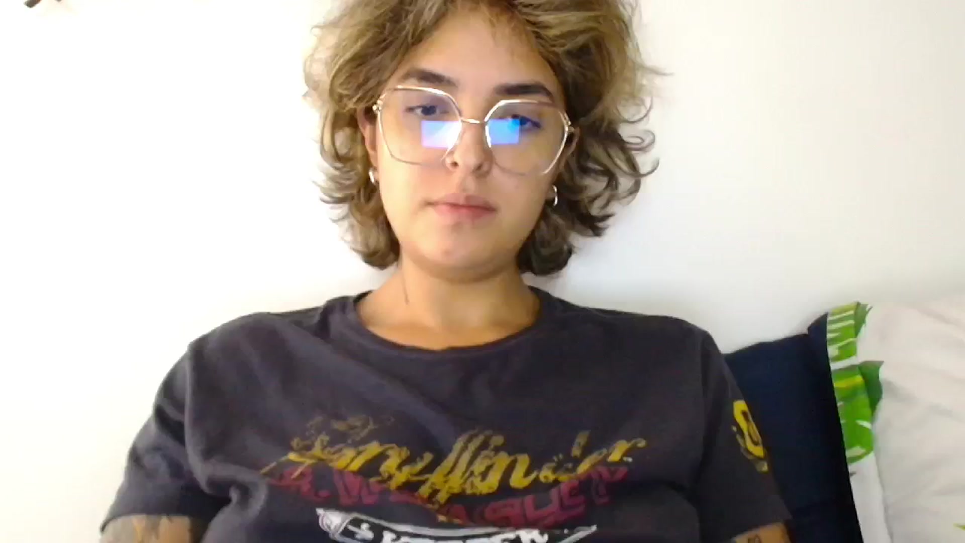 Gallery image thumbnail from ManhattanNY's myfreecams stream on, 10/17/2024, 17:48 image 14 of 20