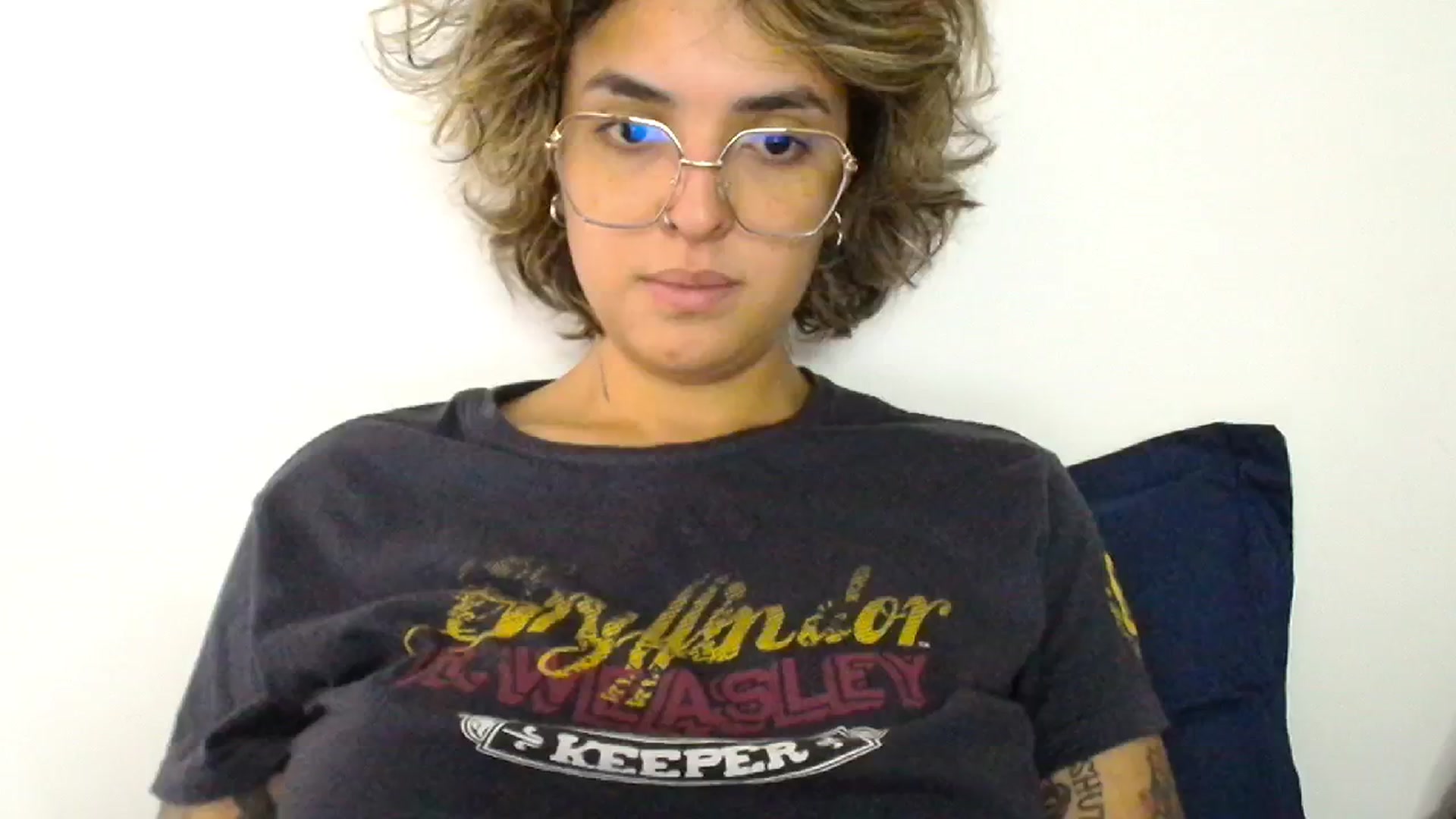 Gallery image thumbnail from ManhattanNY's myfreecams stream on, 10/18/2024, 16:49 image 15 of 20