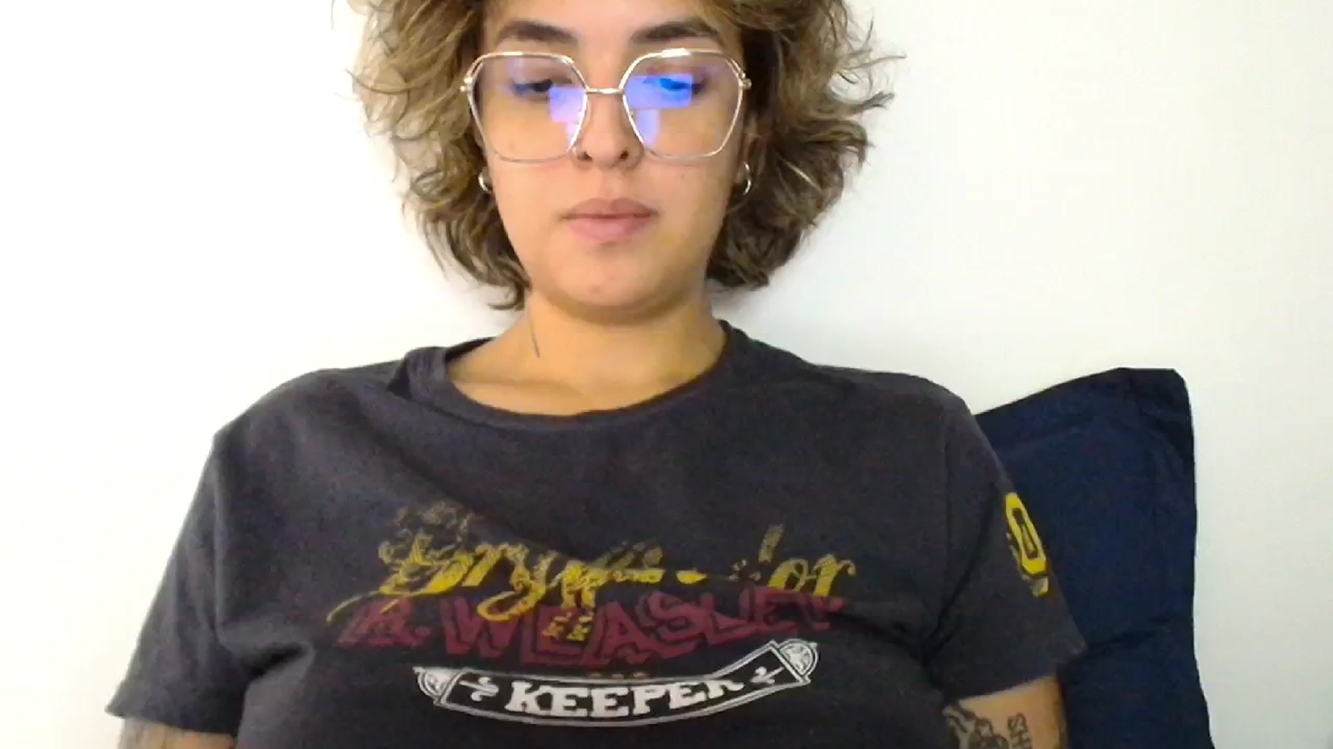 Gallery image thumbnail from ManhattanNY's myfreecams stream on, 10/18/2024, 16:49 image 12 of 20
