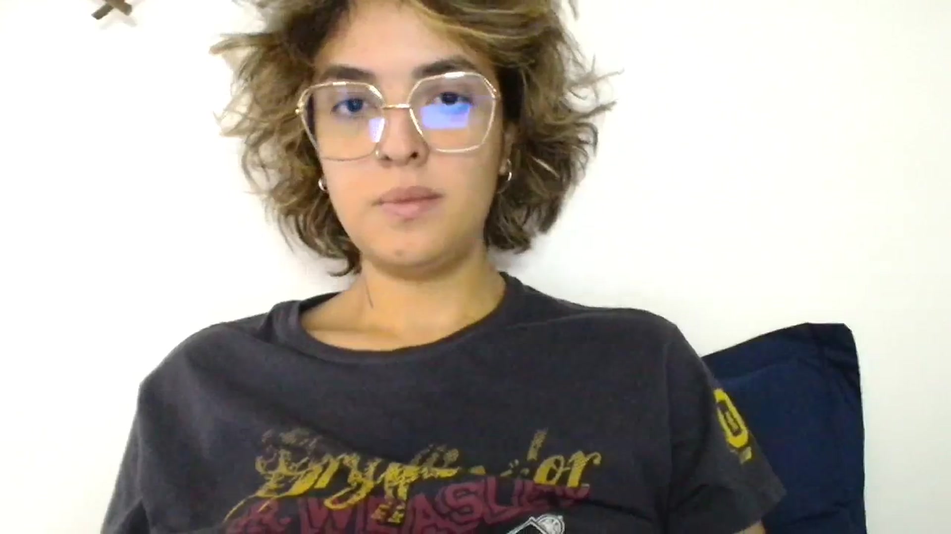 Gallery image thumbnail from ManhattanNY's myfreecams stream on, 10/18/2024, 16:49 image 7 of 20