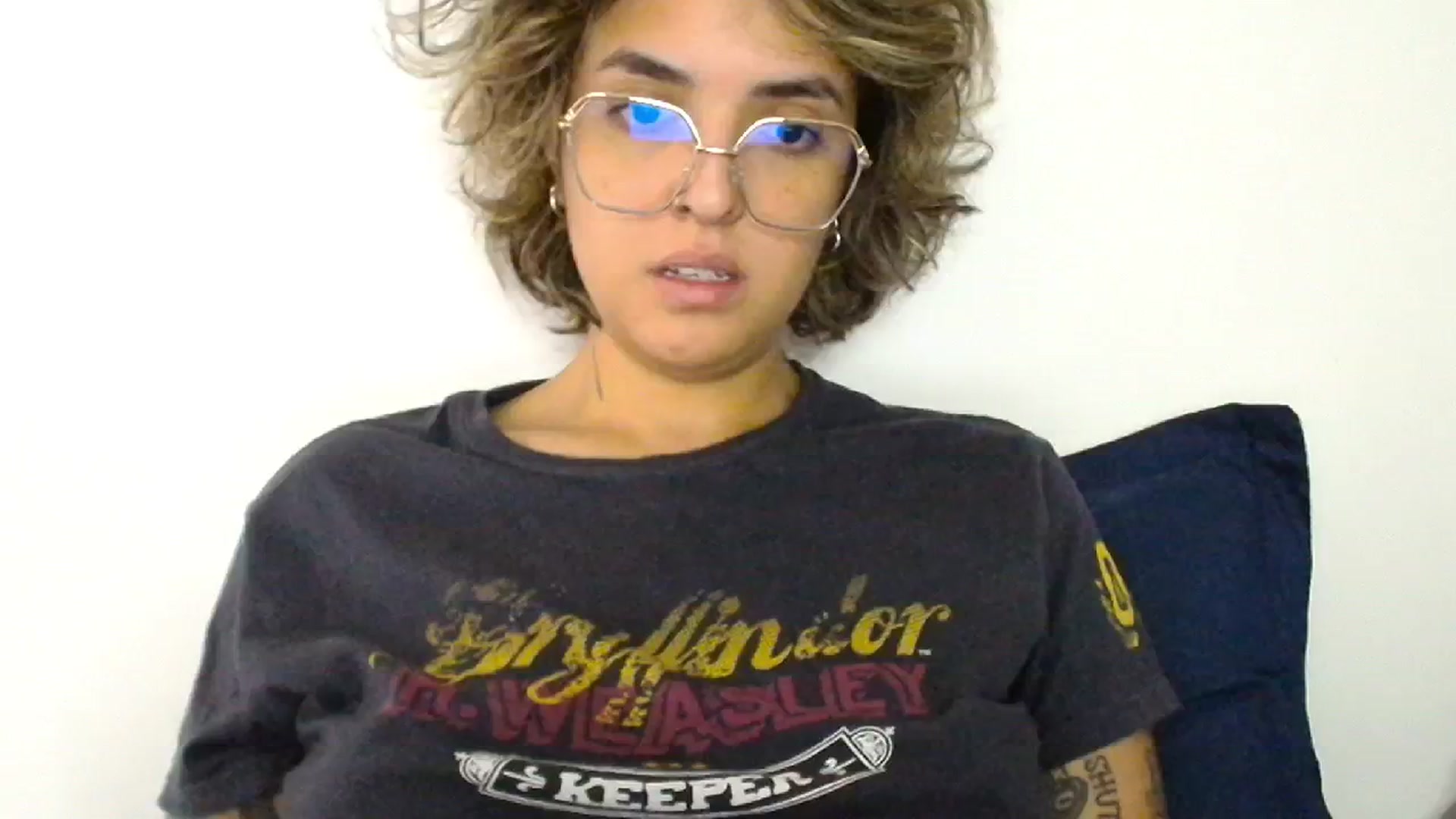 Gallery image thumbnail from ManhattanNY's myfreecams stream on, 10/18/2024, 16:49 image 16 of 20