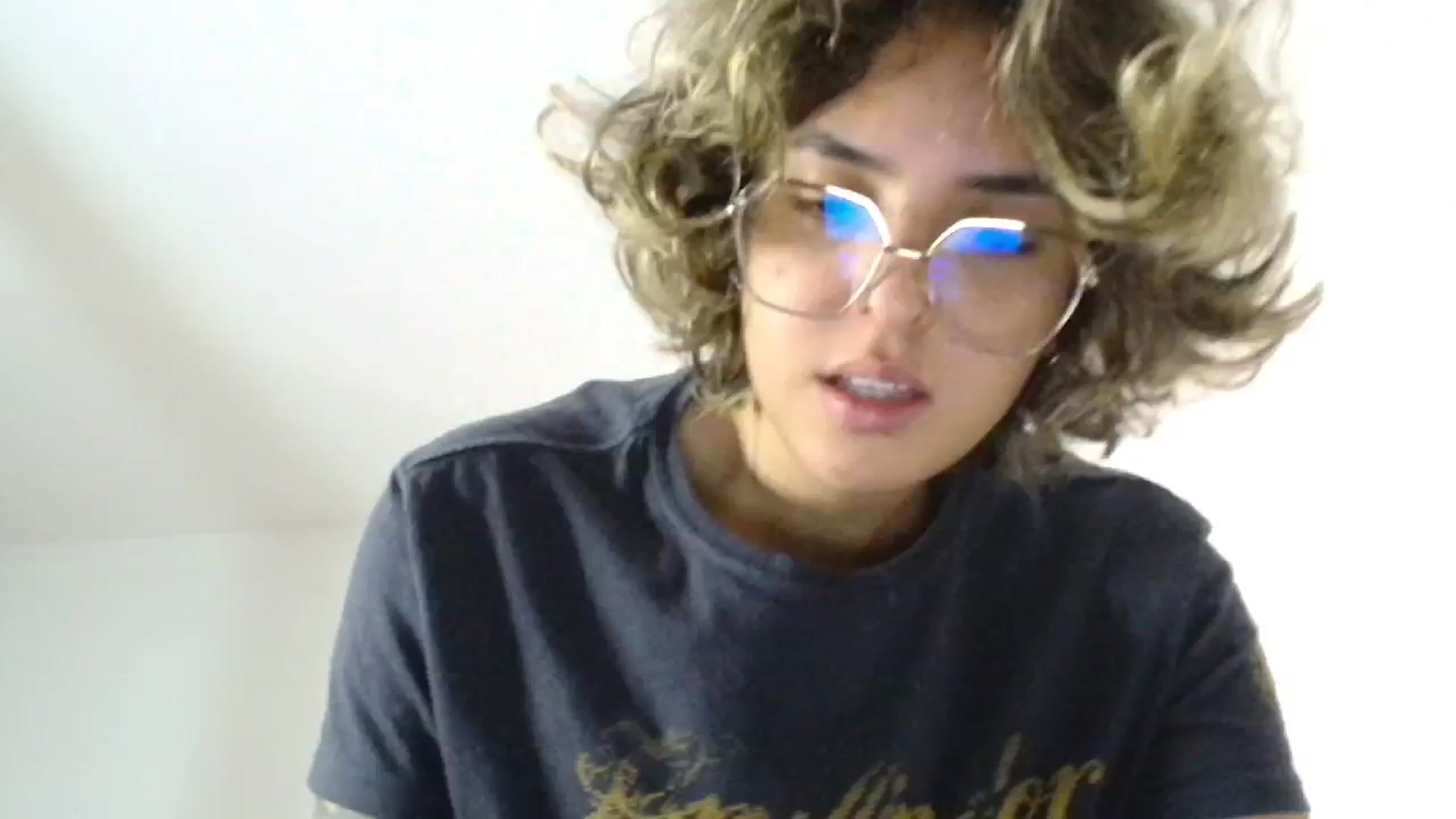 Gallery image thumbnail from ManhattanNY's myfreecams stream on, 10/20/2024, 17:17 image 13 of 20