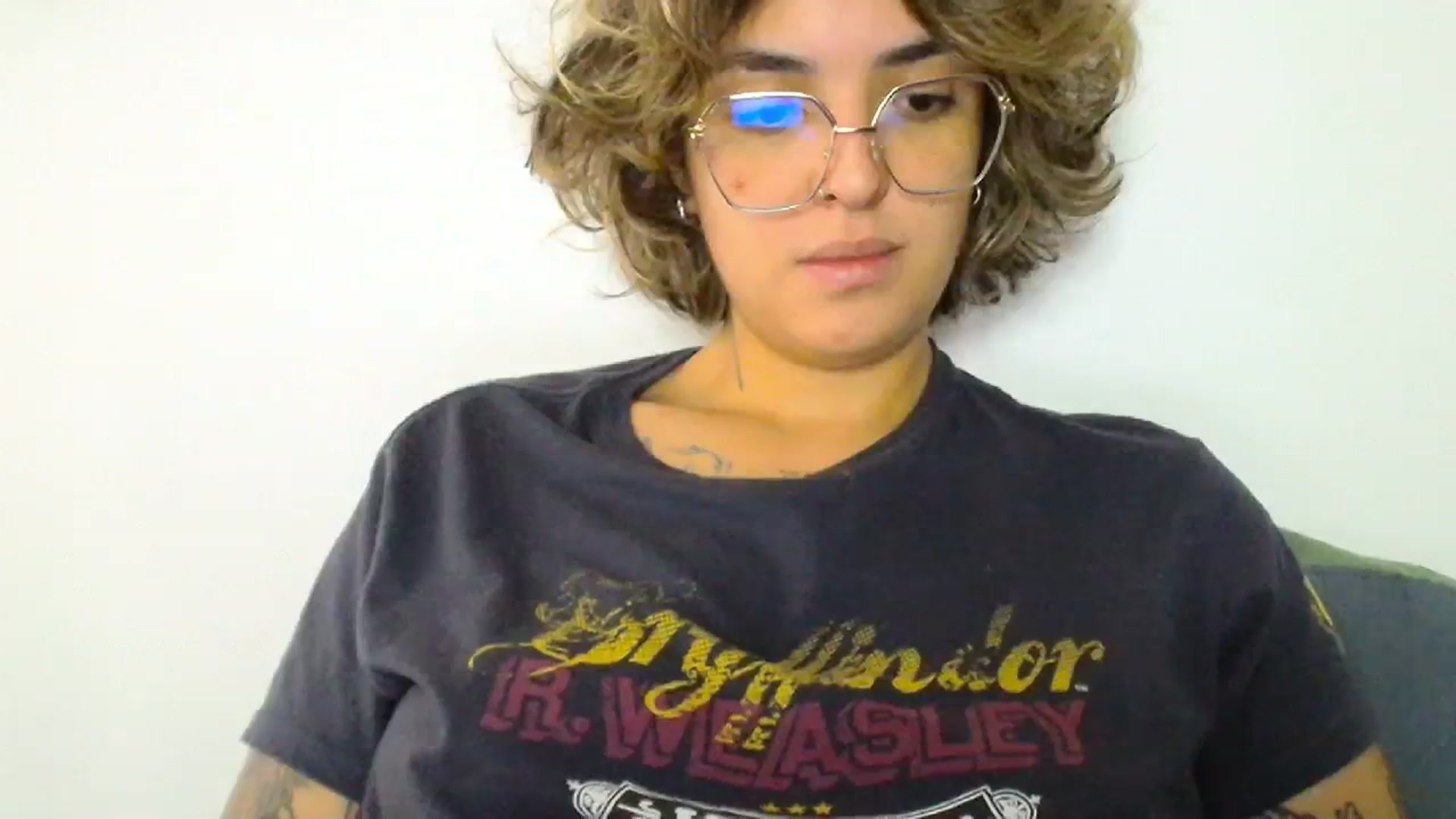 Gallery image thumbnail from ManhattanNY's myfreecams stream on, 10/20/2024, 17:17 image 17 of 20