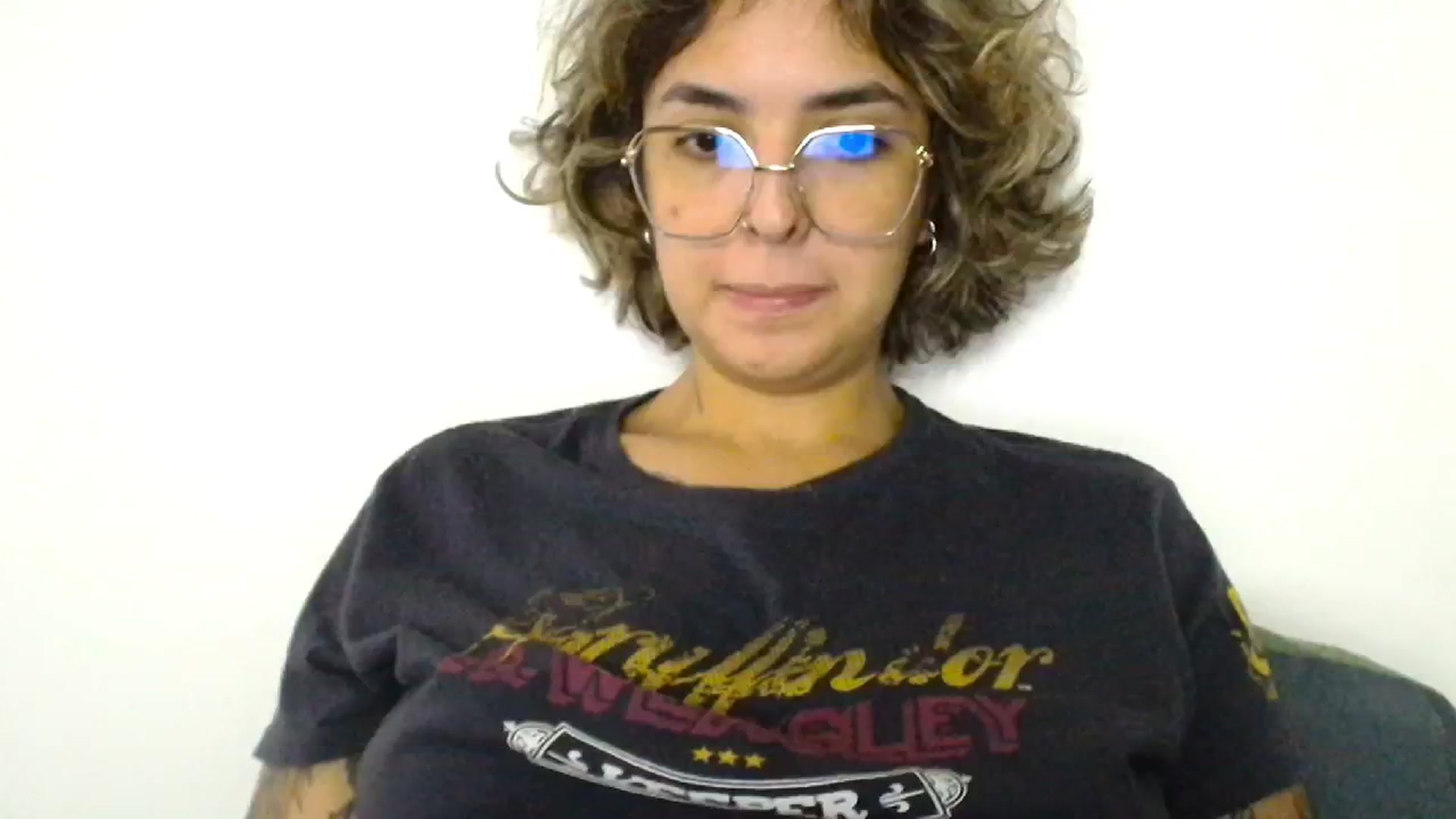 Gallery image thumbnail from ManhattanNY's myfreecams stream on, 10/20/2024, 17:17 image 8 of 20