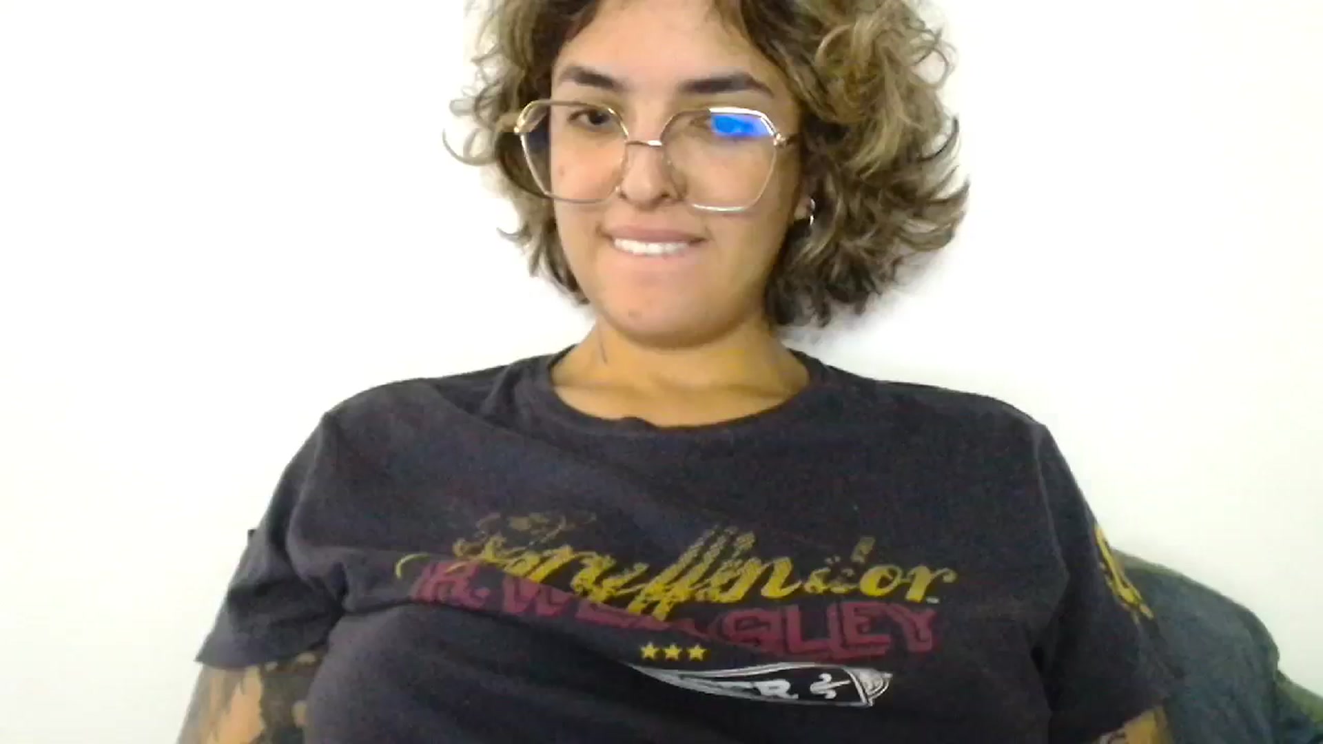 Gallery image thumbnail from ManhattanNY's myfreecams stream on, 10/20/2024, 17:17 image 3 of 20