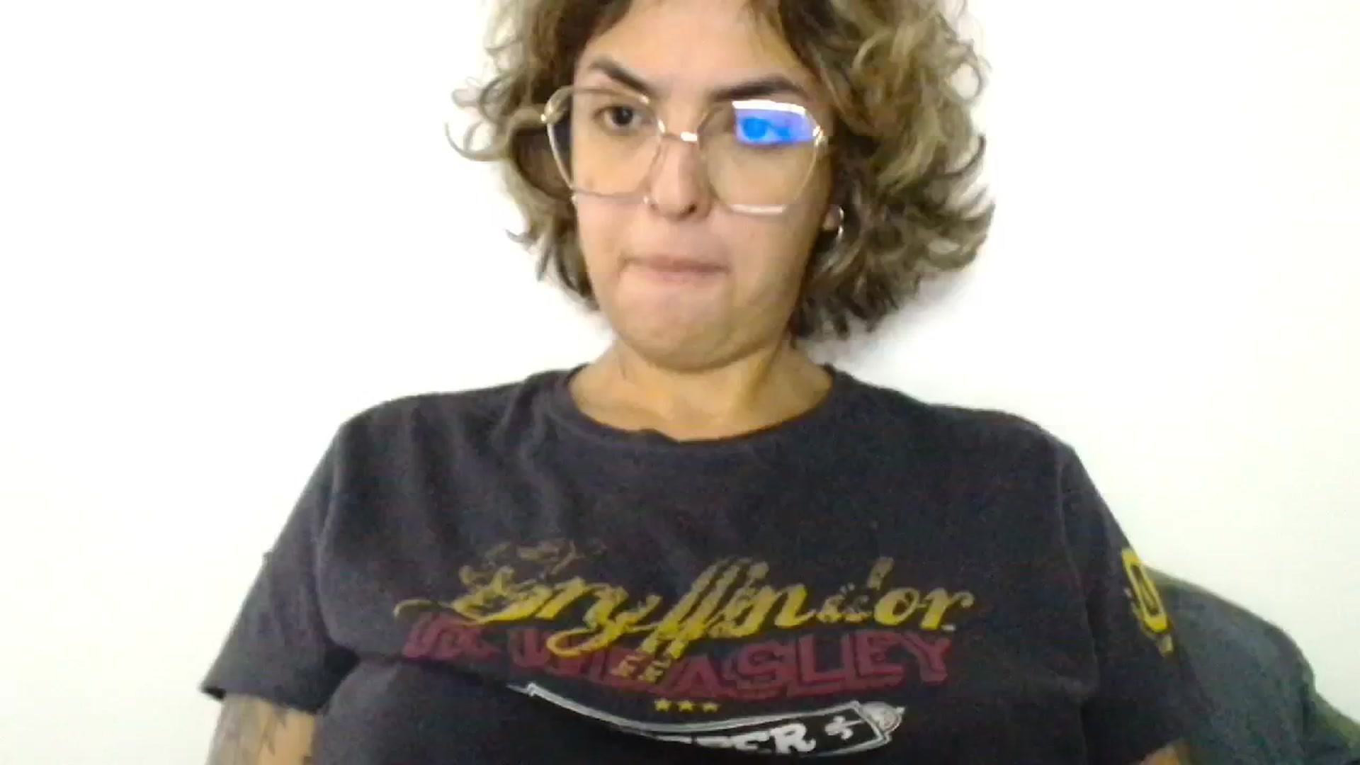 Gallery image thumbnail from ManhattanNY's myfreecams stream on, 10/20/2024, 17:17 image 4 of 20