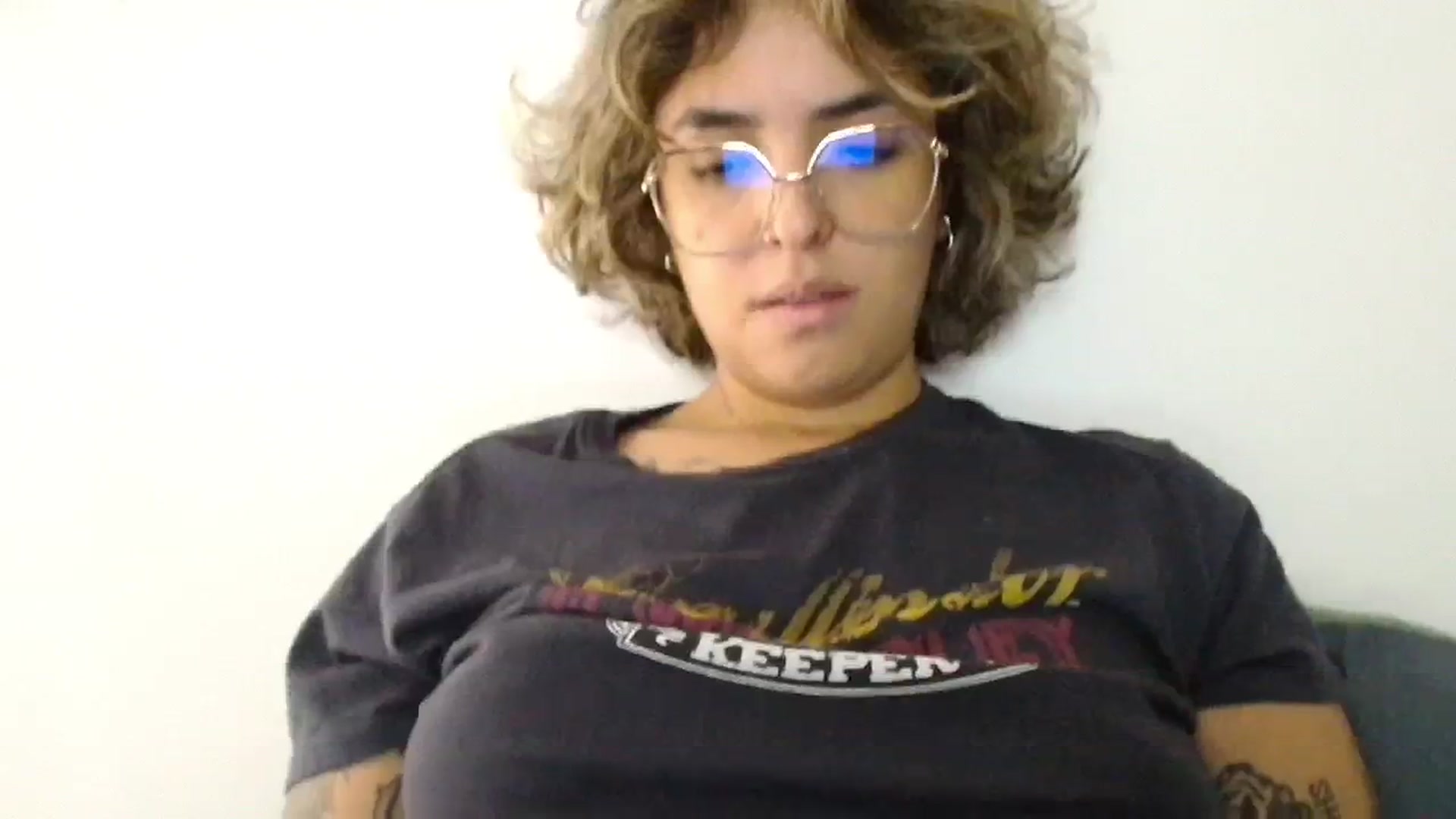 Gallery image thumbnail from ManhattanNY's myfreecams stream on, 10/20/2024, 17:55 image 15 of 20