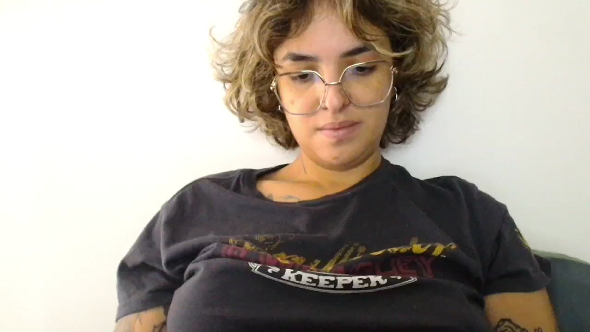 Gallery image thumbnail from ManhattanNY's myfreecams stream on, 10/20/2024, 17:55 image 18 of 20