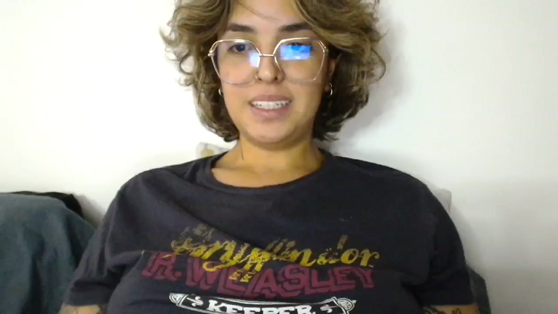 Gallery image thumbnail from ManhattanNY's myfreecams stream on, 10/22/2024, 18:31 image 16 of 20