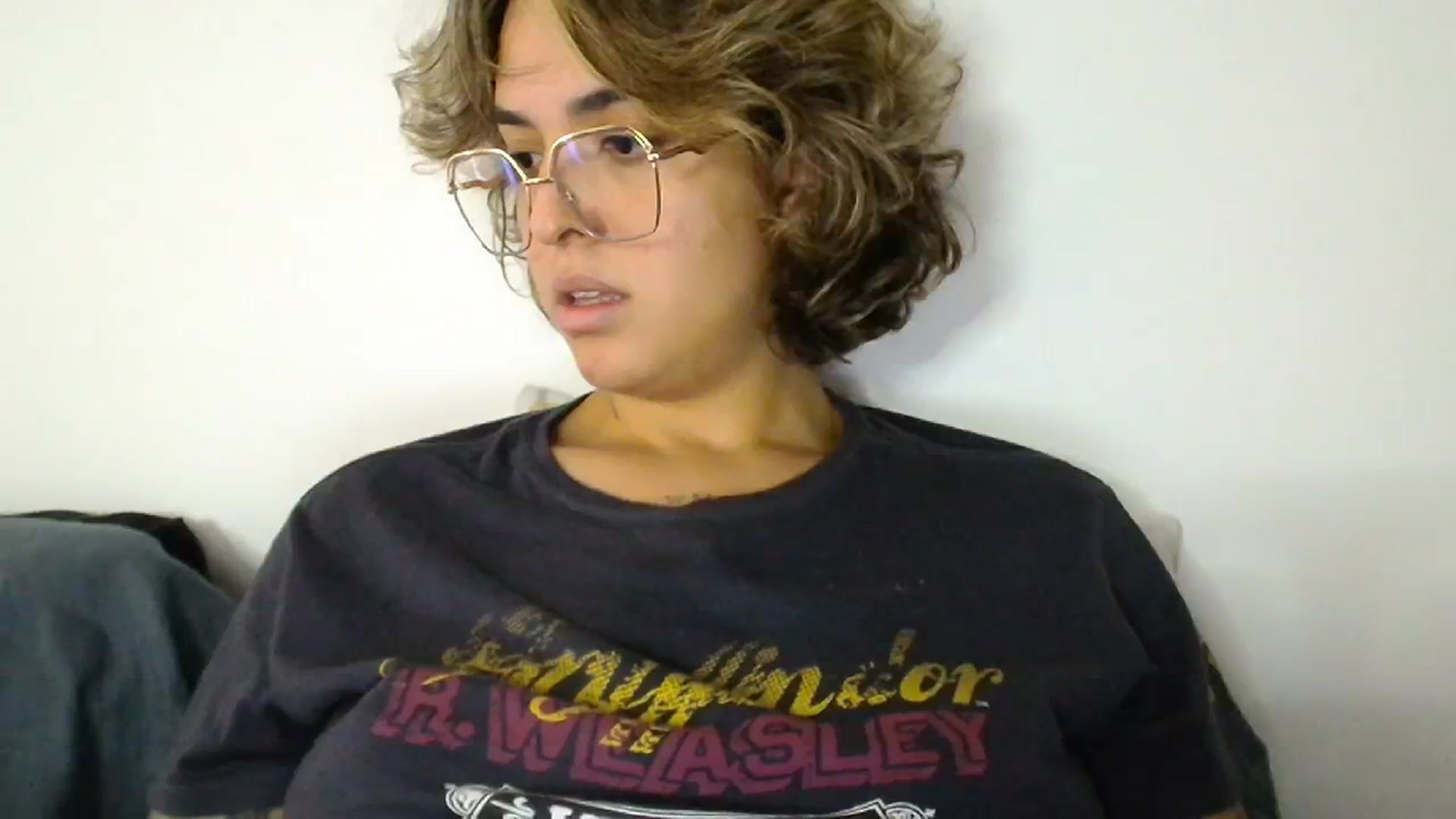 Gallery image thumbnail from ManhattanNY's myfreecams stream on, 10/22/2024, 18:31 image 14 of 20