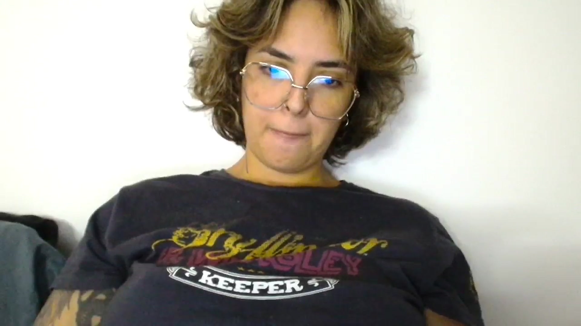 Gallery image thumbnail from ManhattanNY's myfreecams stream on, 10/22/2024, 18:31 image 4 of 20