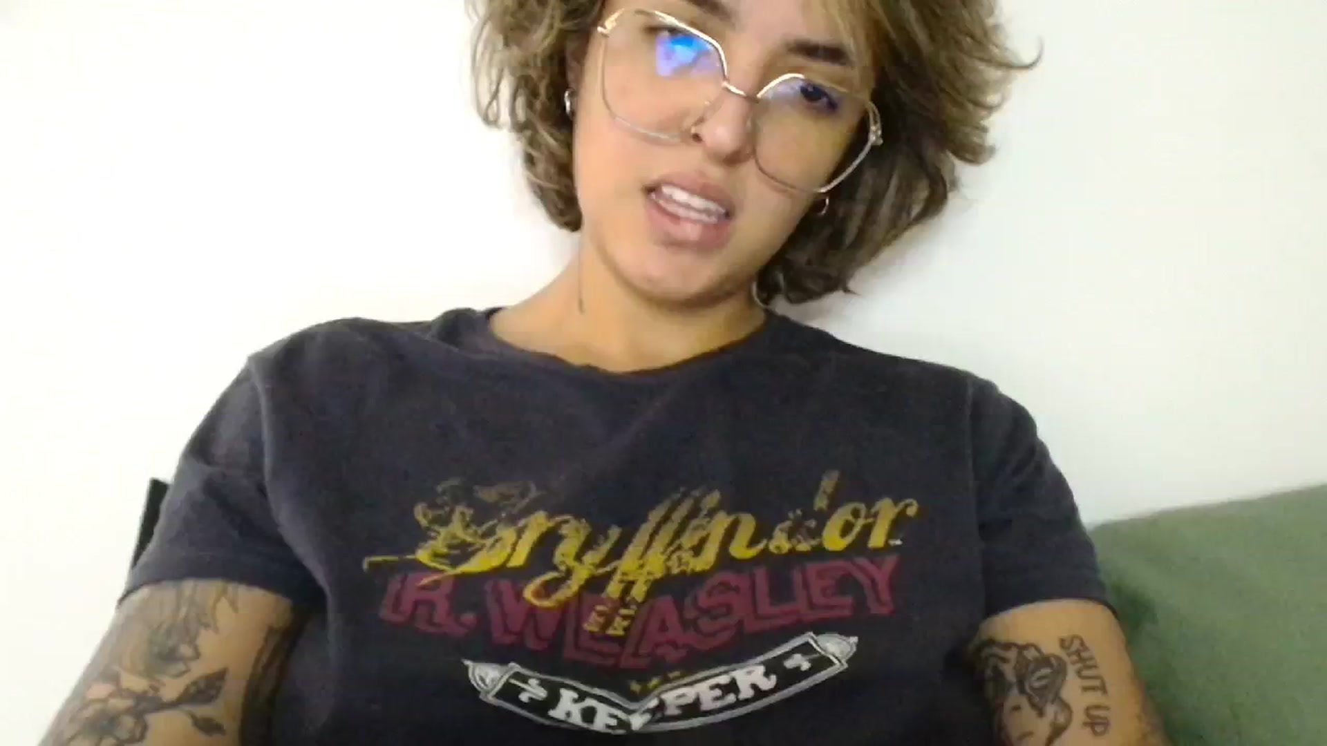 Gallery image thumbnail from ManhattanNY's myfreecams stream on, 10/25/2024, 15:19 image 13 of 20
