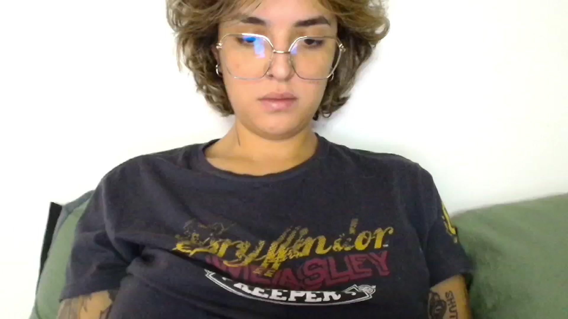 Gallery image thumbnail from ManhattanNY's myfreecams stream on, 10/25/2024, 15:19 image 4 of 20