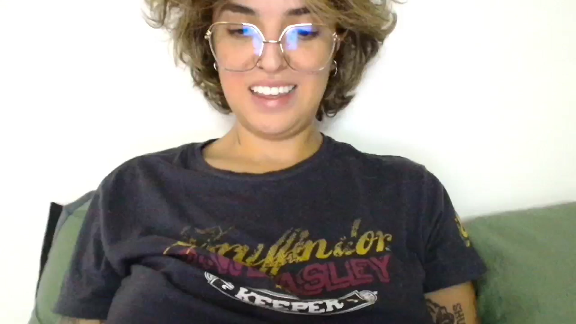 Gallery image thumbnail from ManhattanNY's myfreecams stream on, 10/25/2024, 15:19 image 7 of 20