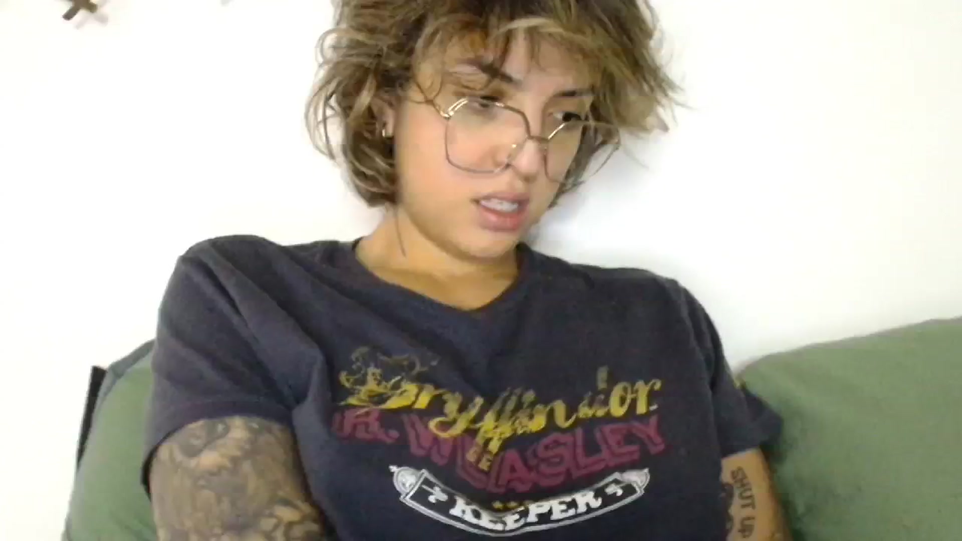 Gallery image thumbnail from ManhattanNY's myfreecams stream on, 10/25/2024, 15:19 image 10 of 20