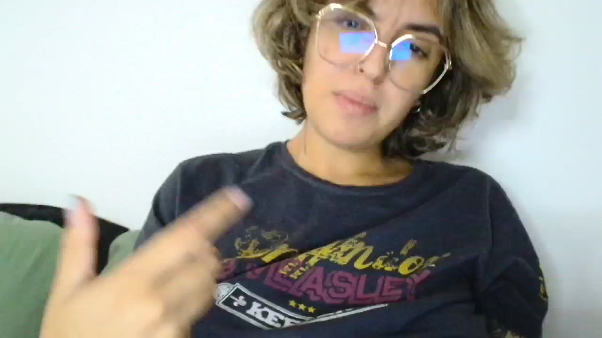 Gallery image thumbnail from ManhattanNY's myfreecams stream on, 10/25/2024, 15:59 image 19 of 20