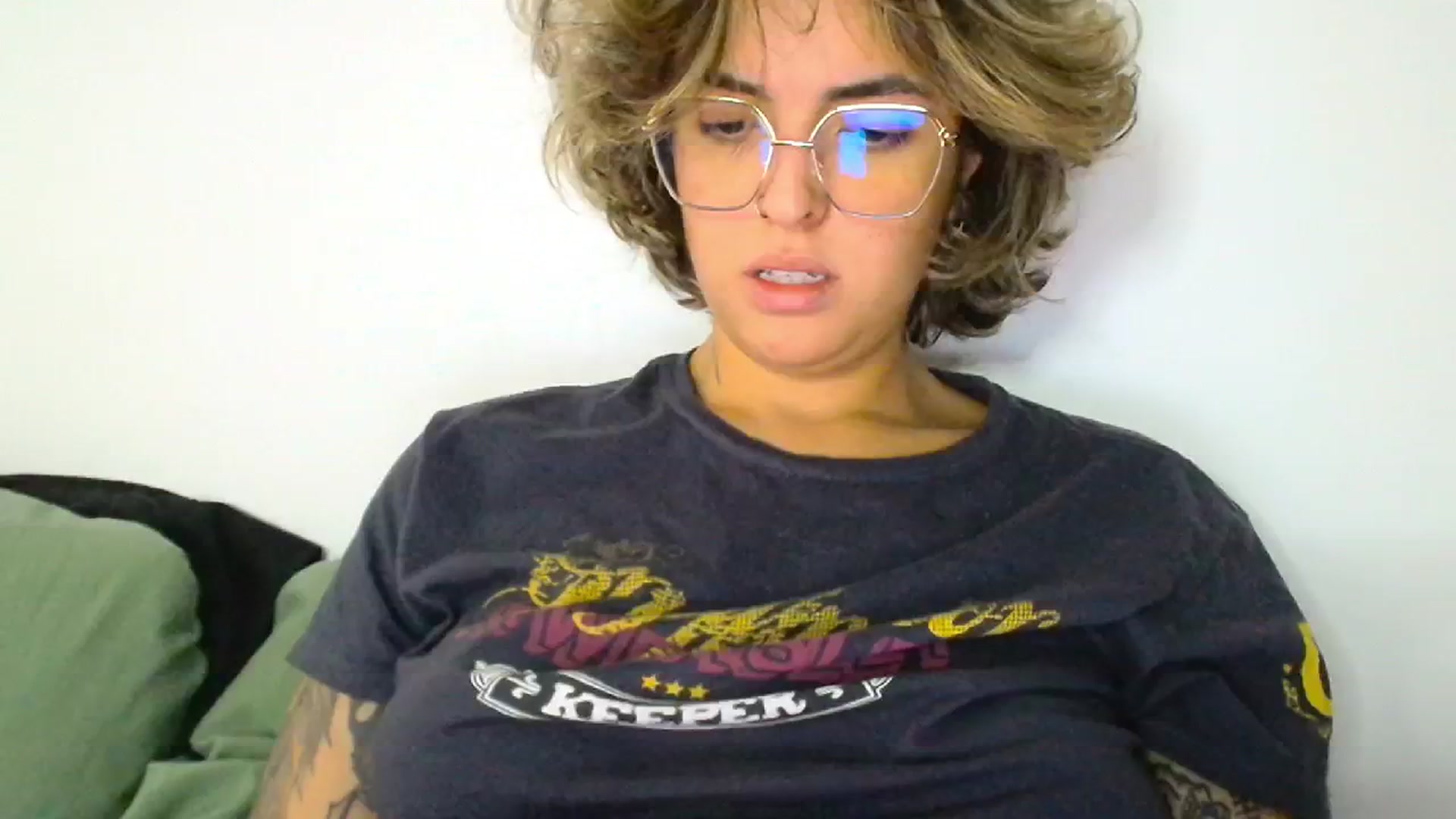 Gallery image thumbnail from ManhattanNY's myfreecams stream on, 10/25/2024, 15:59 image 18 of 20