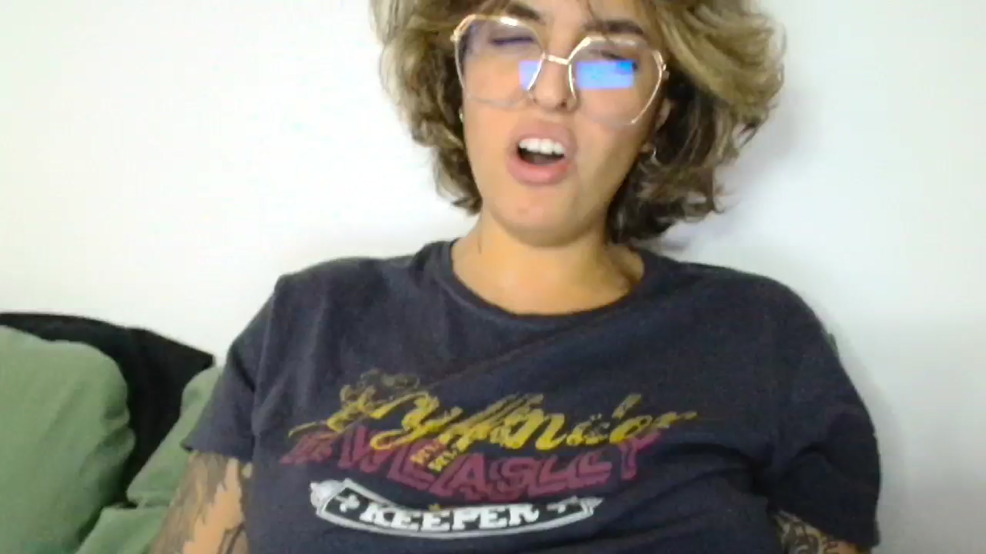 Gallery image thumbnail from ManhattanNY's myfreecams stream on, 10/25/2024, 16:19 image 1 of 20