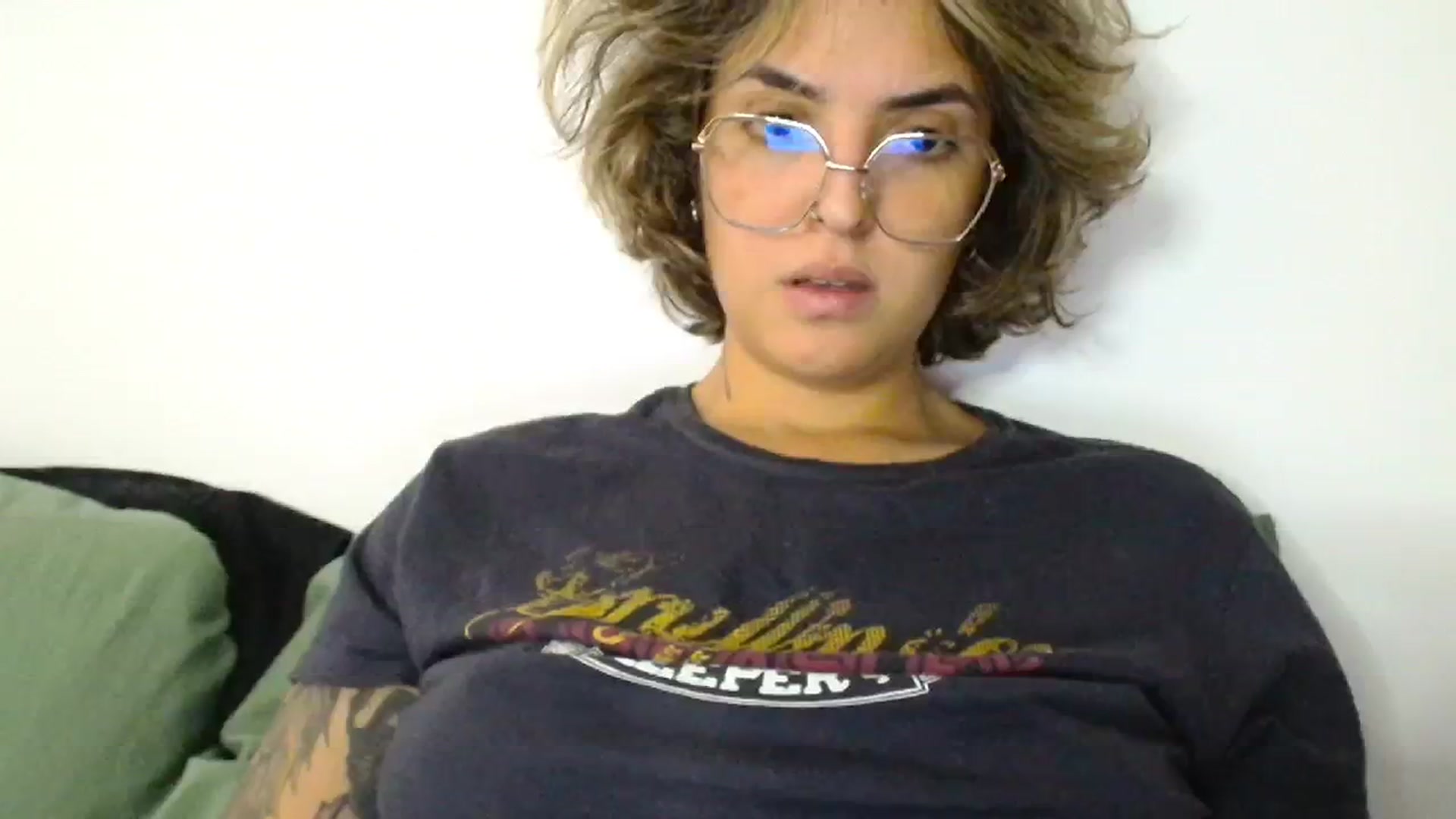 Gallery image thumbnail from ManhattanNY's myfreecams stream on, 10/25/2024, 16:19 image 10 of 20
