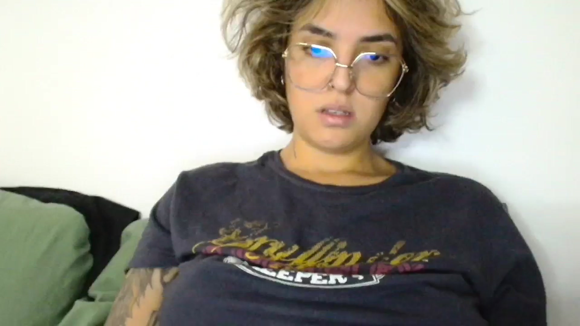 Gallery image thumbnail from ManhattanNY's myfreecams stream on, 10/25/2024, 16:19 image 9 of 20