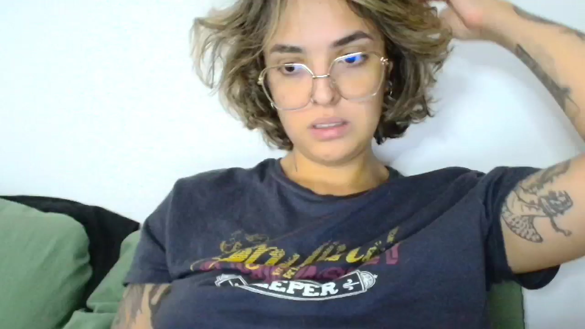 Gallery image thumbnail from ManhattanNY's myfreecams stream on, 10/25/2024, 16:19 image 4 of 20