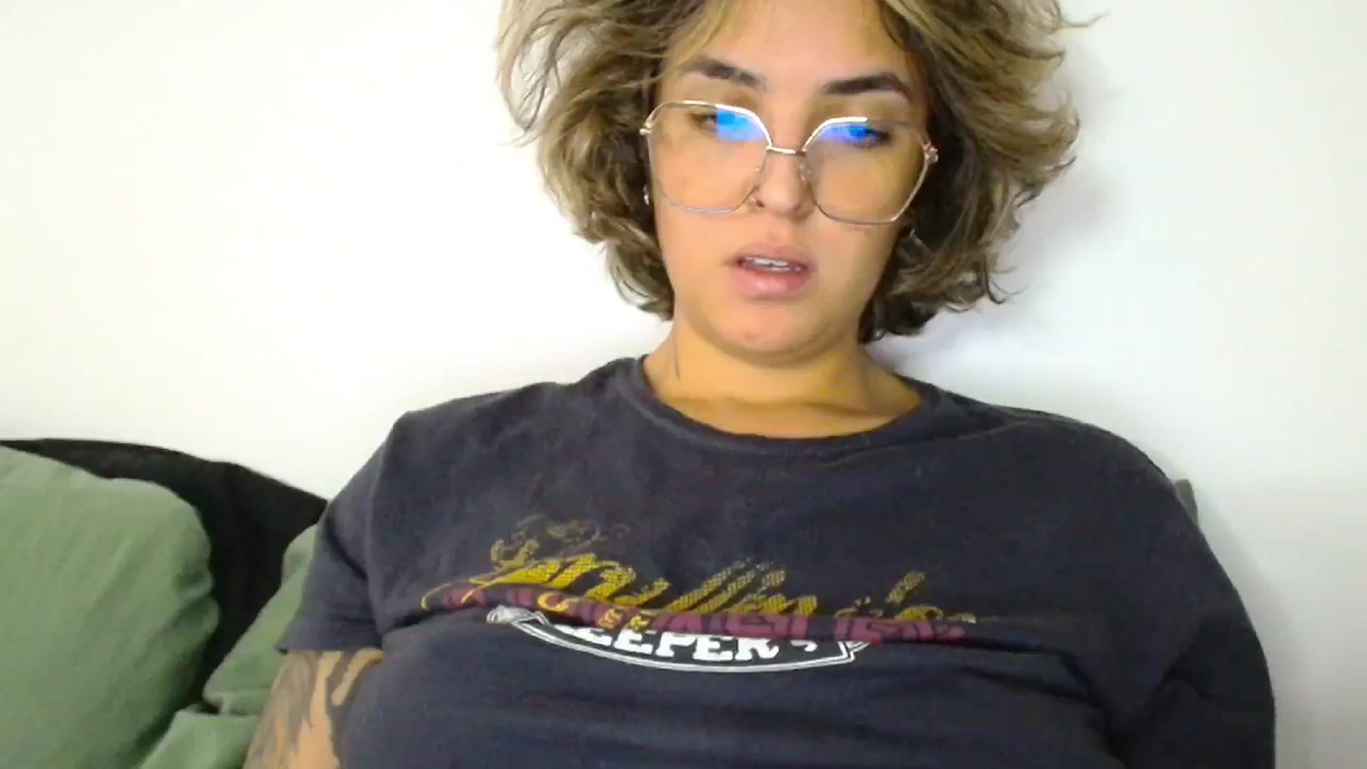 Gallery image thumbnail from ManhattanNY's myfreecams stream on, 10/25/2024, 16:19 image 6 of 20