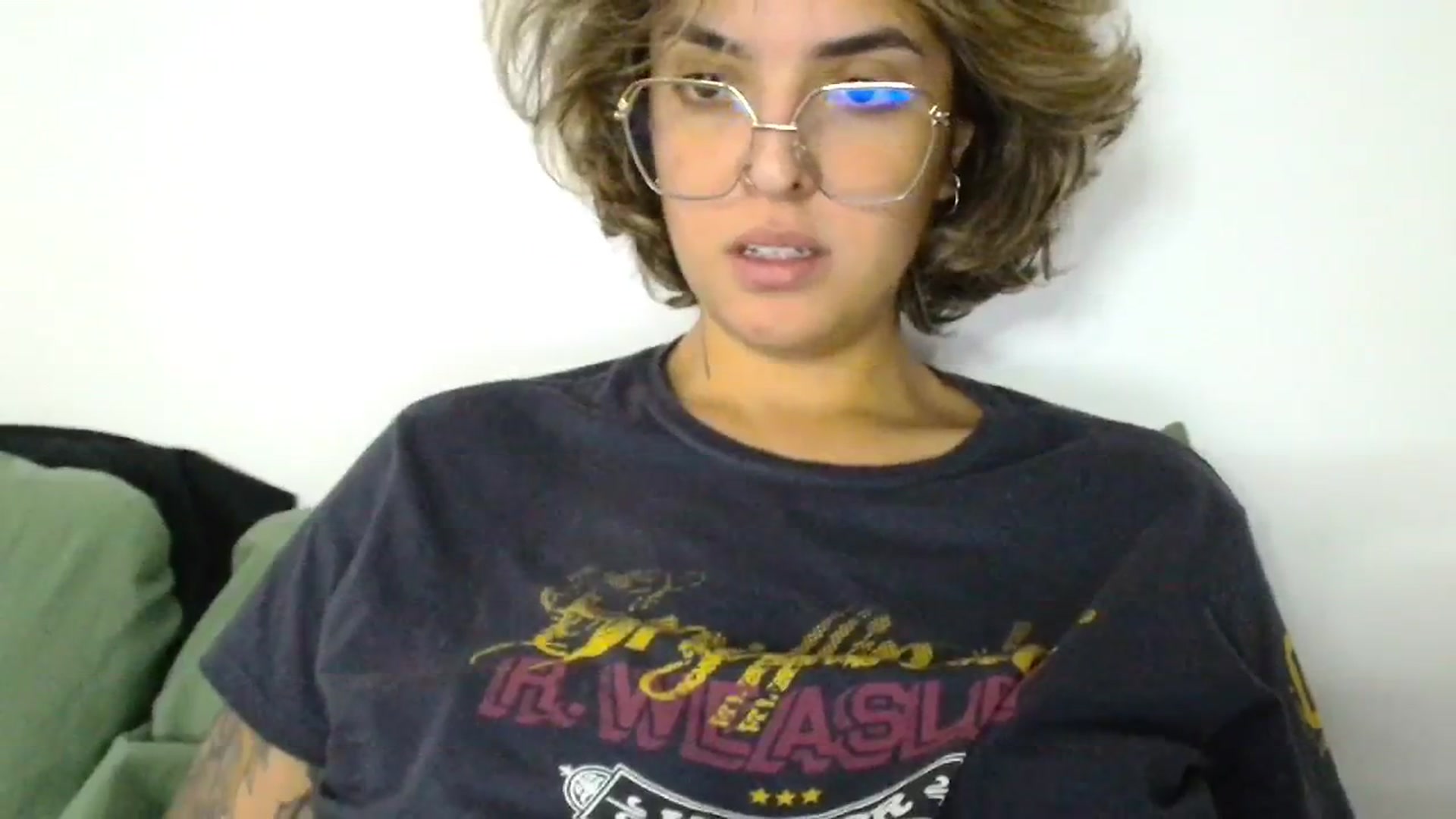 Gallery image thumbnail from ManhattanNY's myfreecams stream on, 10/25/2024, 16:19 image 19 of 20