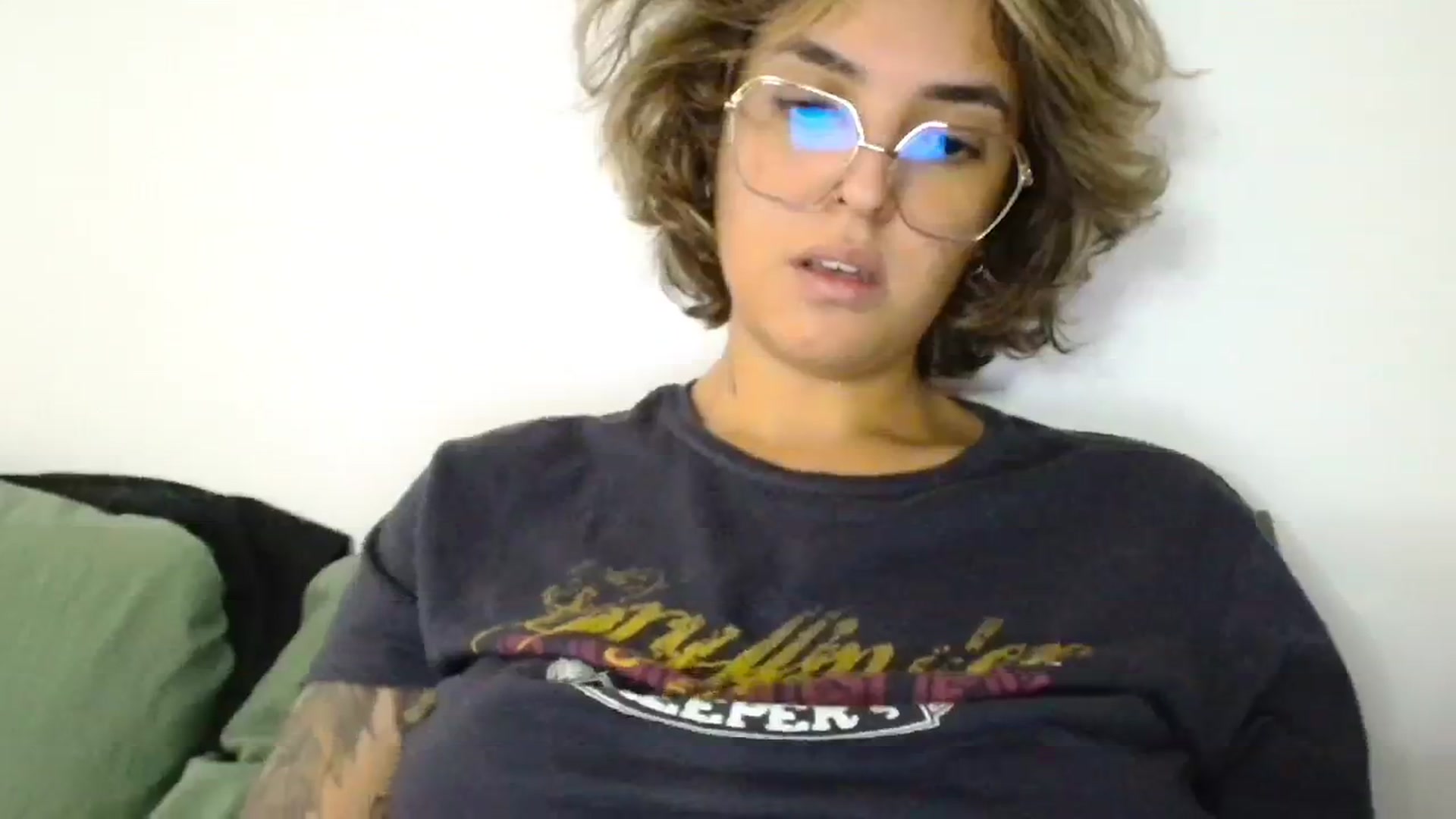 Gallery image thumbnail from ManhattanNY's myfreecams stream on, 10/25/2024, 16:19 image 8 of 20