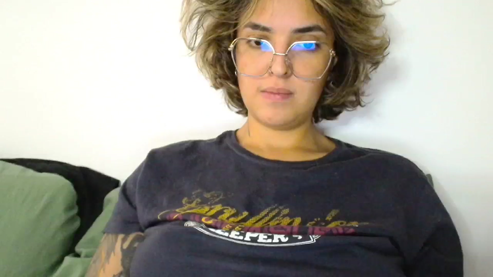 Gallery image thumbnail from ManhattanNY's myfreecams stream on, 10/25/2024, 16:19 image 7 of 20